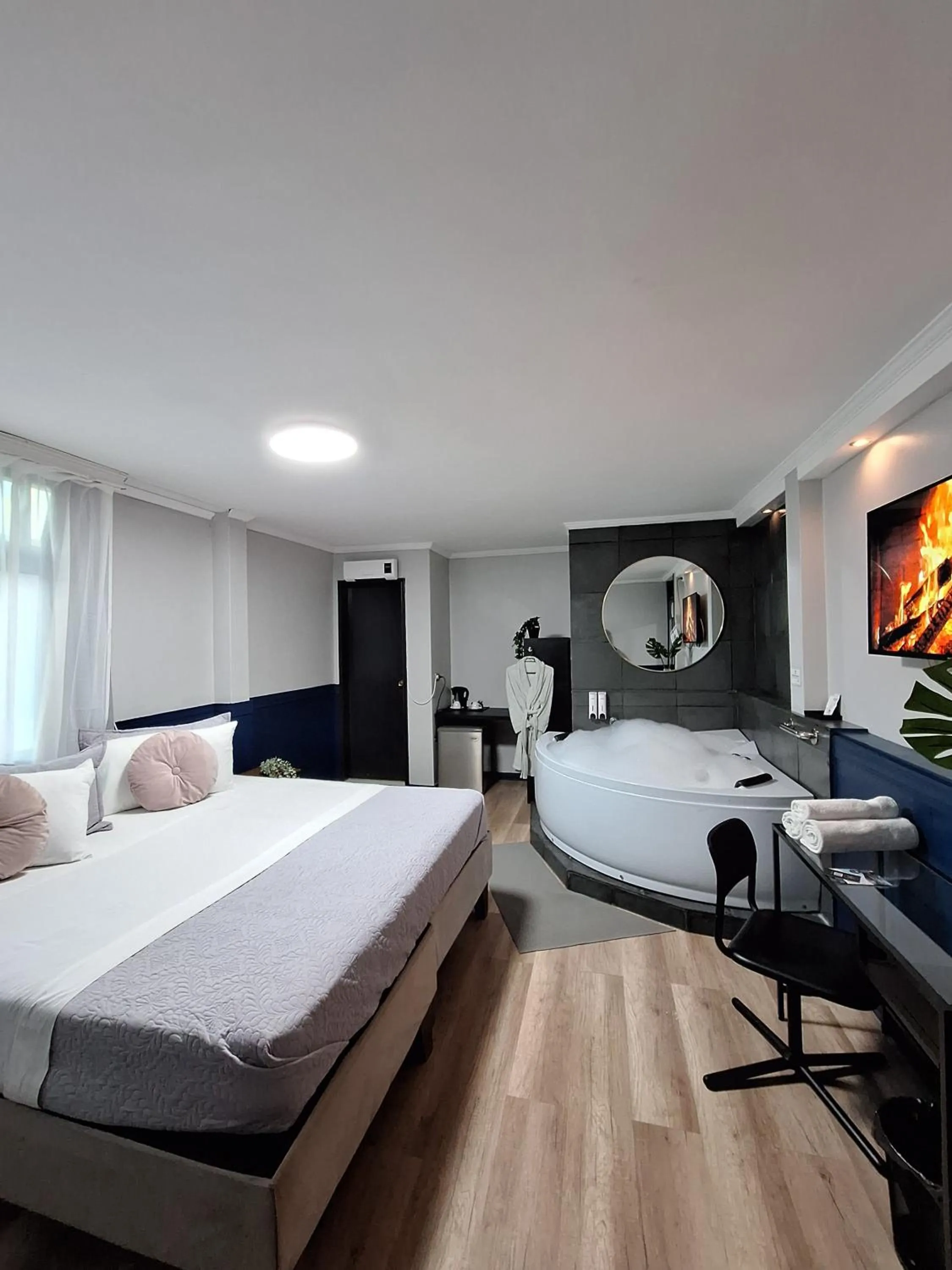 Bed in Hotel Asturias