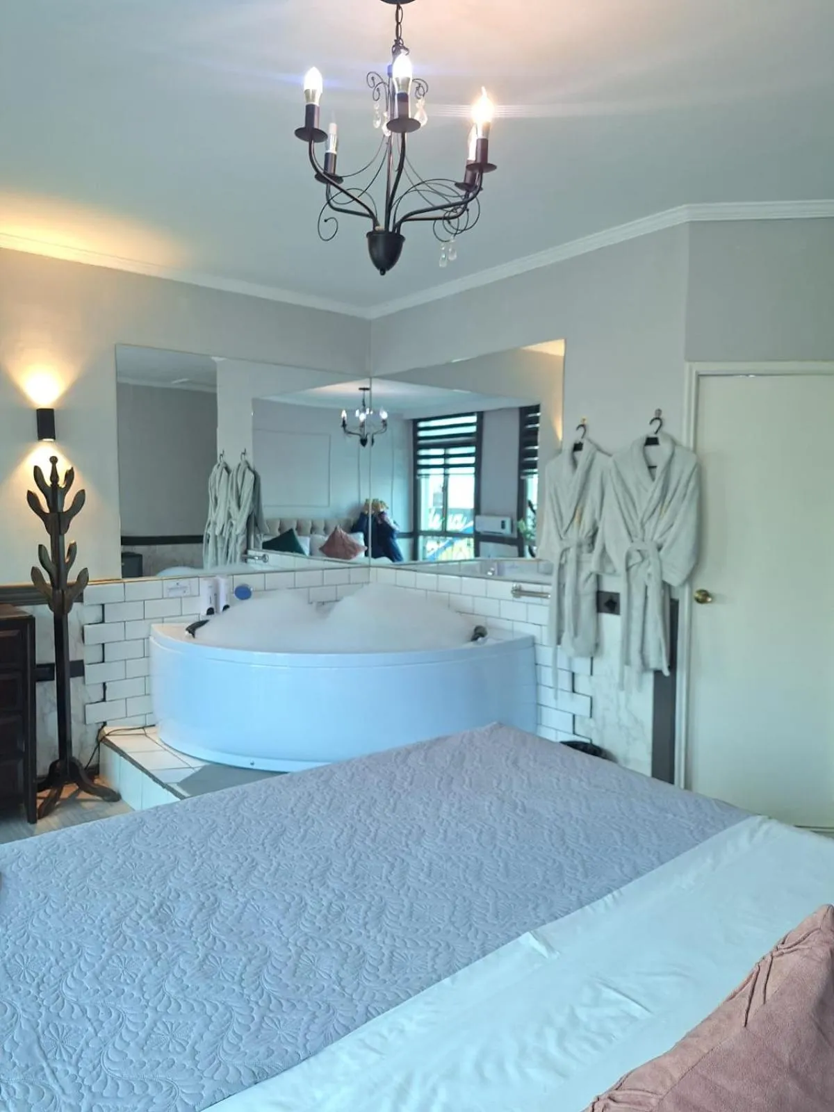 Bed in Hotel Asturias