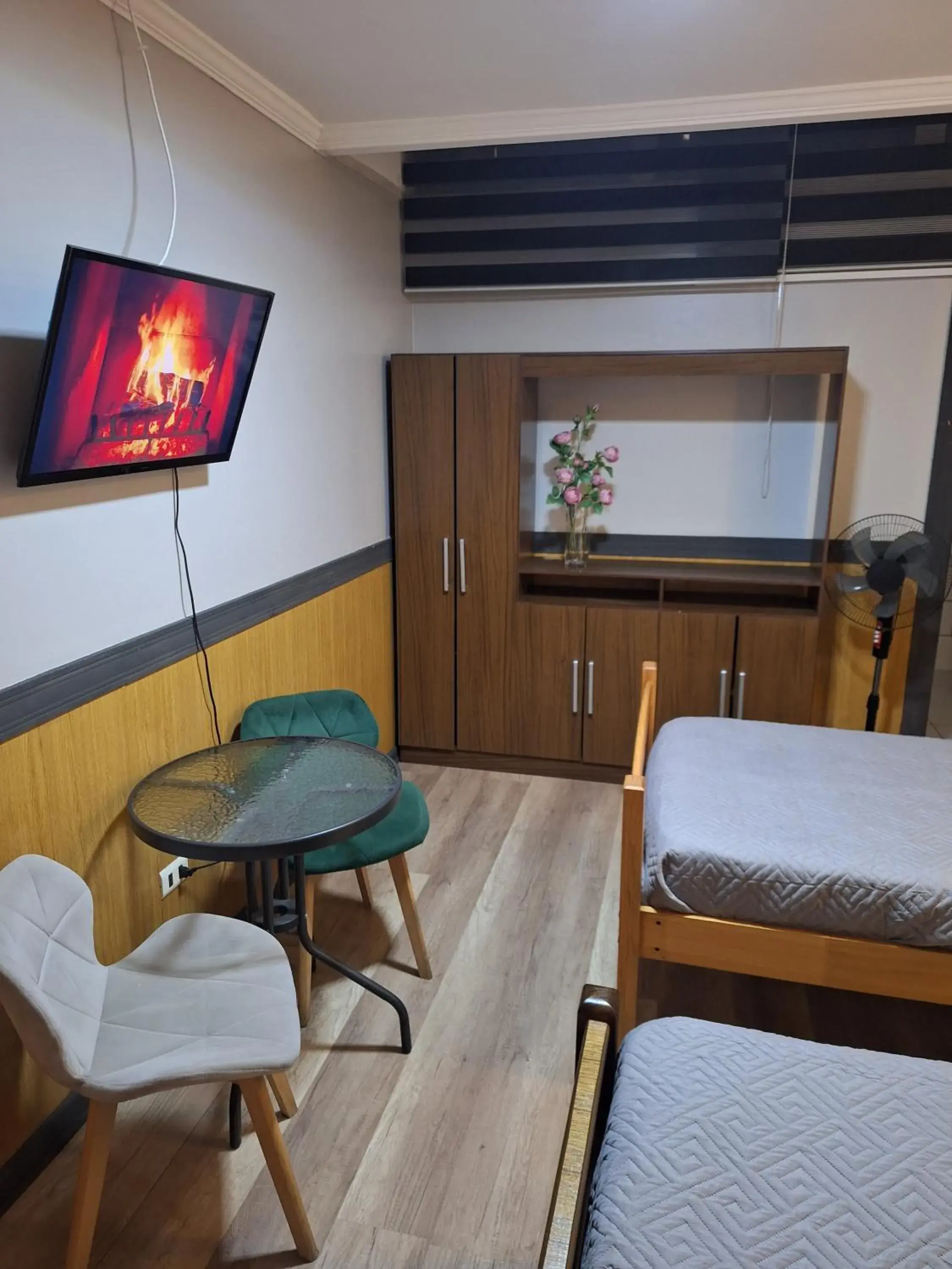 Budget Twin Room in Hotel Asturias Budget Twin Room in Hotel Asturias