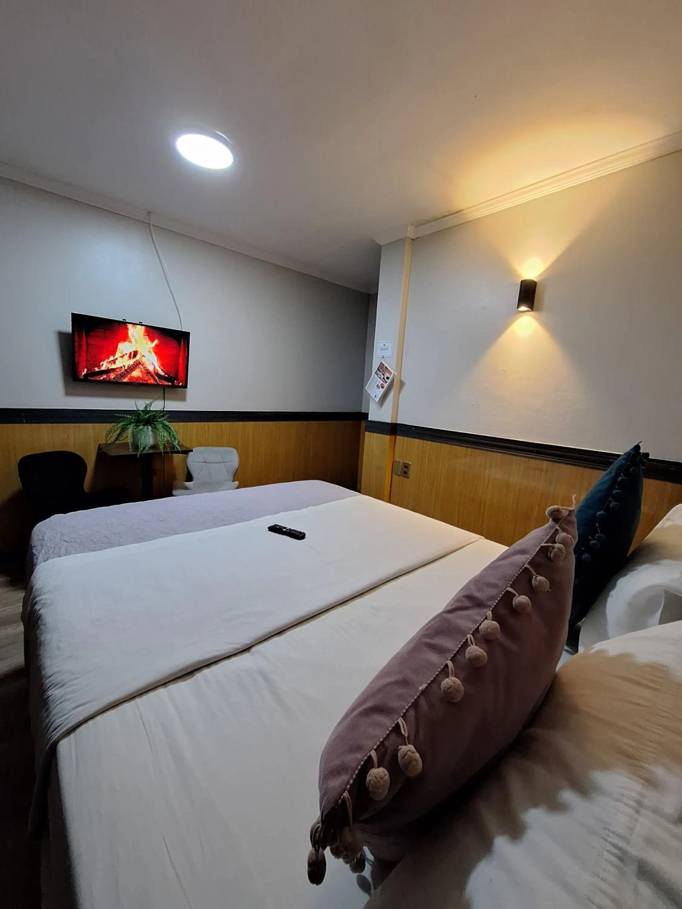 Bed in Hotel Asturias