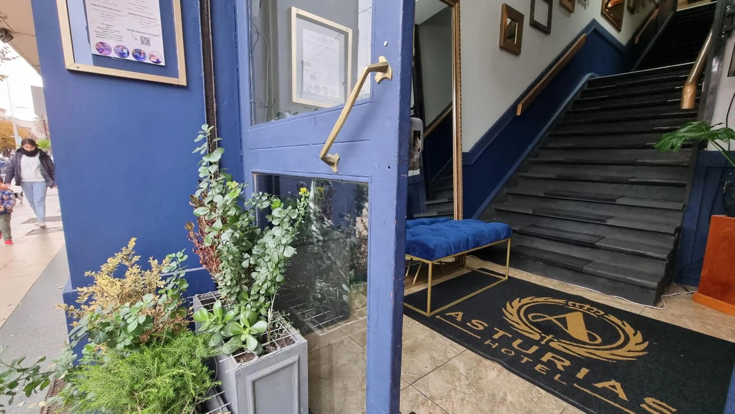 Facade/entrance in Hotel Asturias