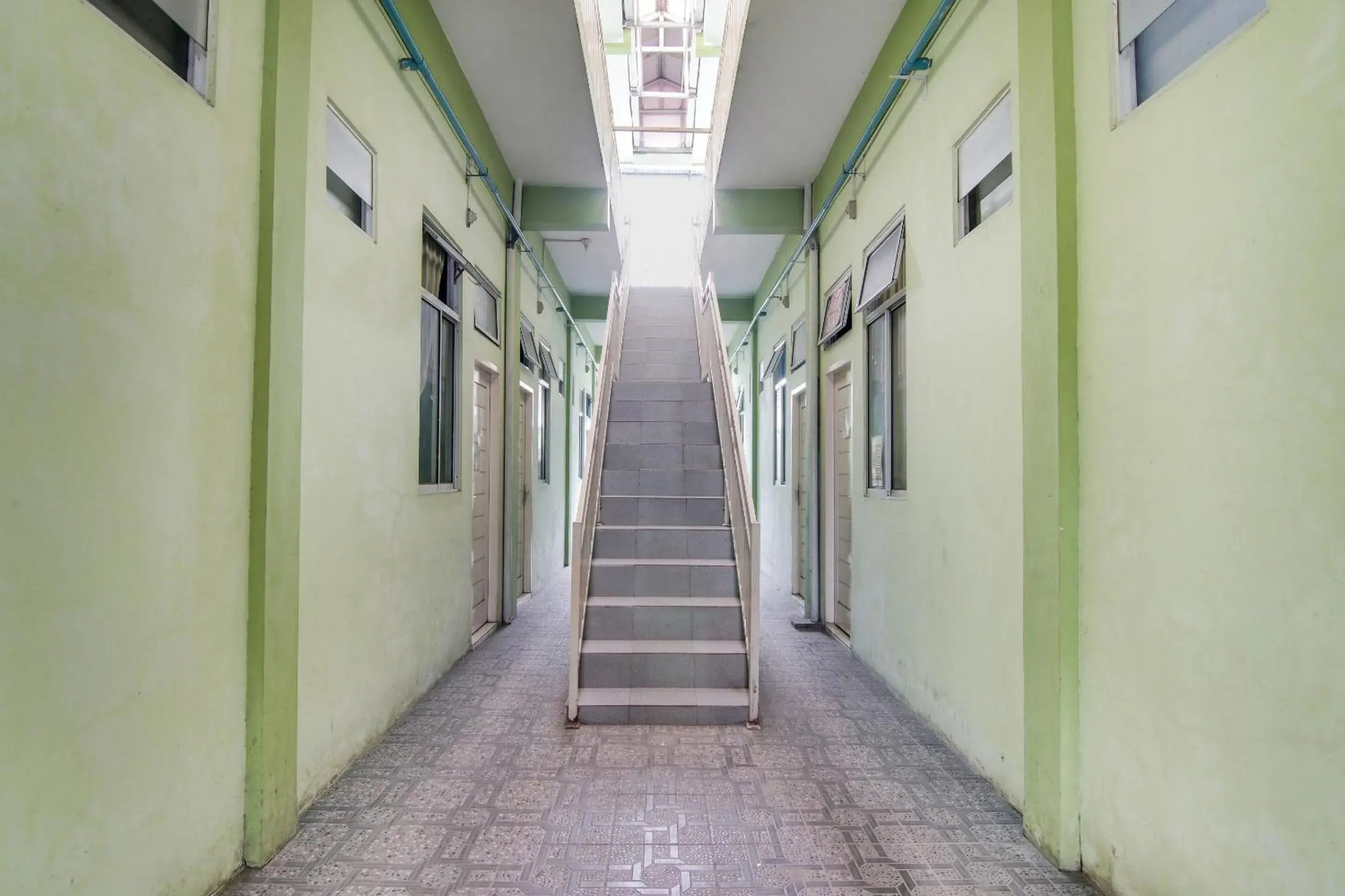 Lobby or reception in Hotel O Sg 99 Homestay Syariah Near SMP N 34 Pekanbaru Lobby or reception in Hotel O Sg 99 Homestay Syariah Near SMP N 34 Pekanbaru