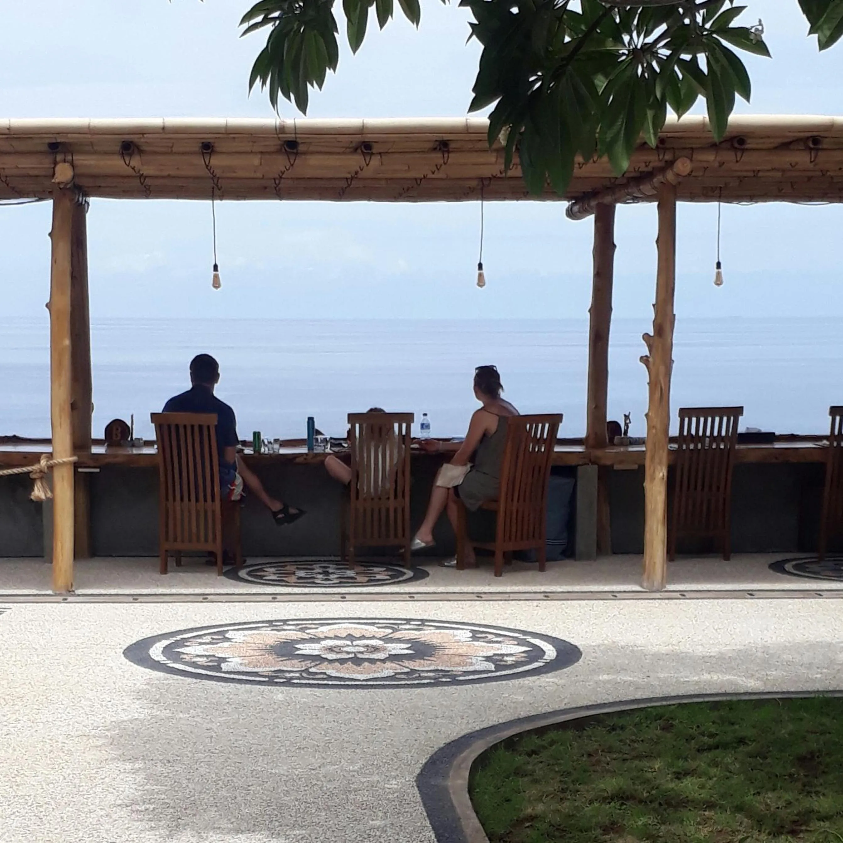 Restaurant/places to eat in Anda Amed Villas & Spa