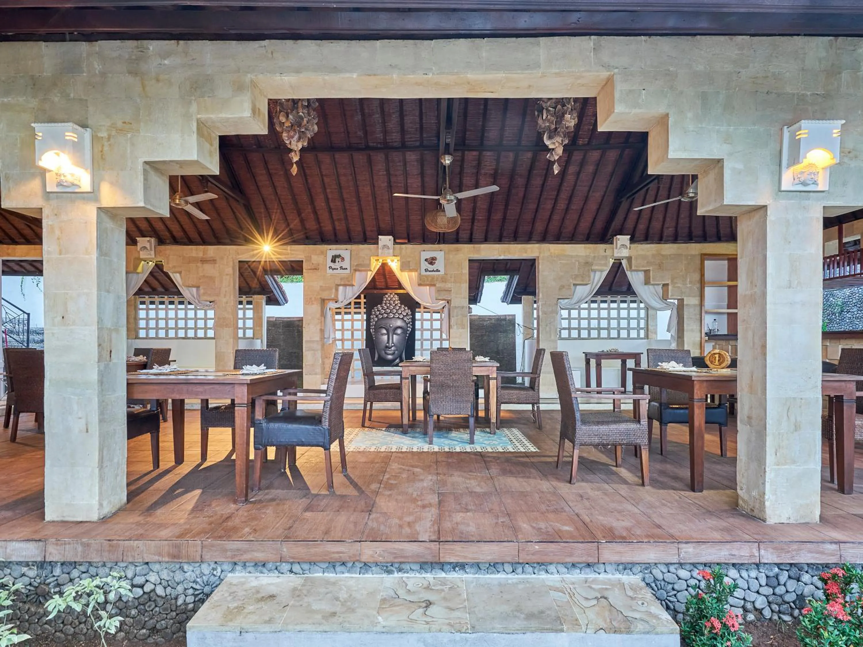 Restaurant/places to eat in Anda Amed Villas & Spa