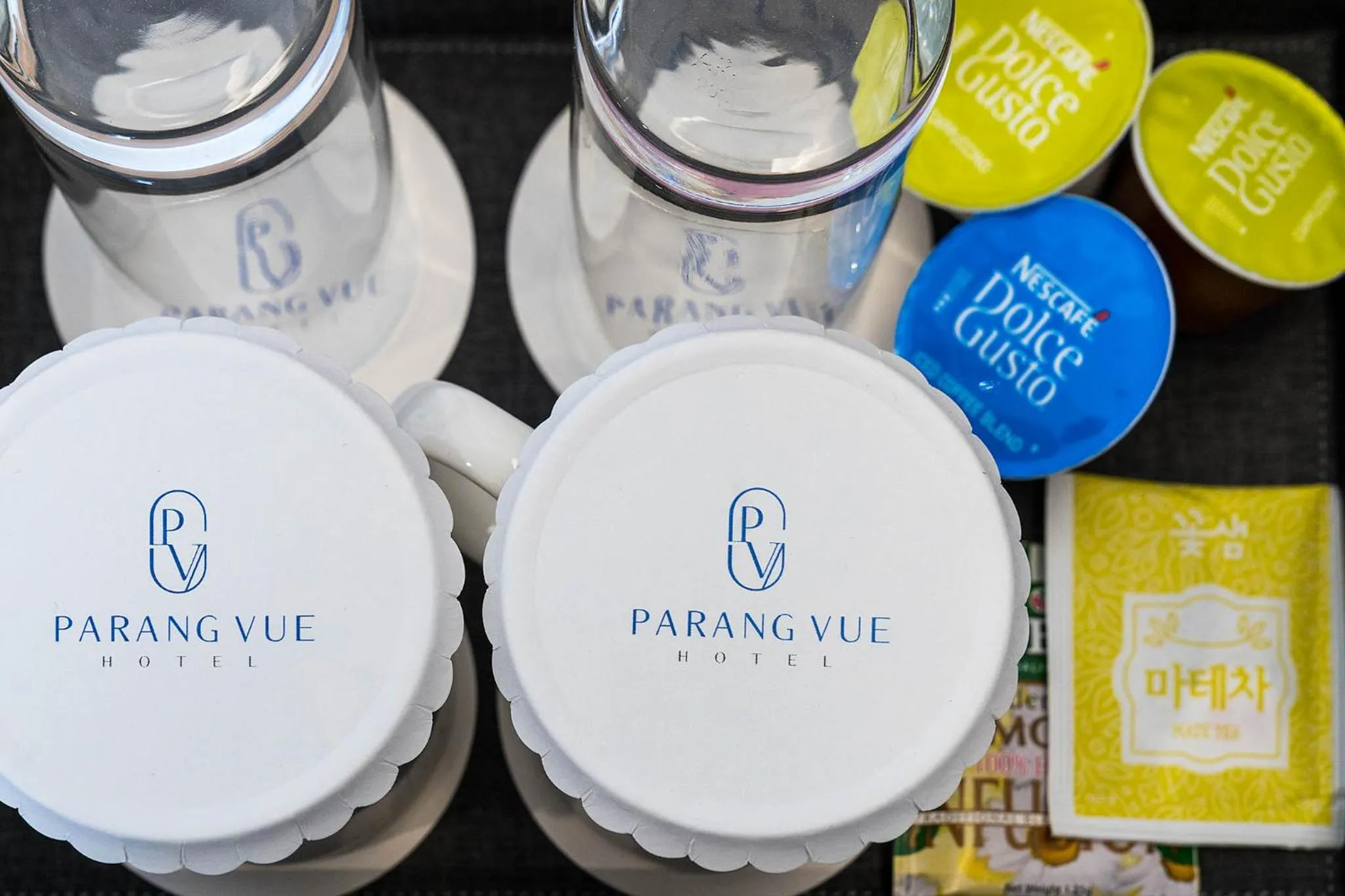 Coffee/tea facilities in Hotel Parangvue