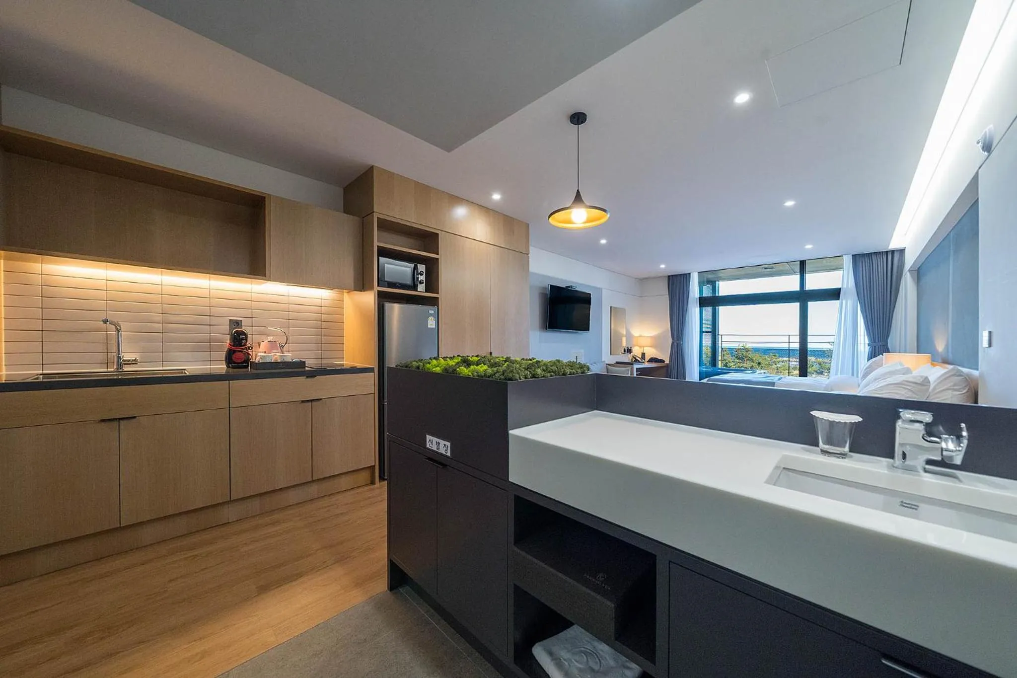 Photo of the whole room in Hotel Parangvue