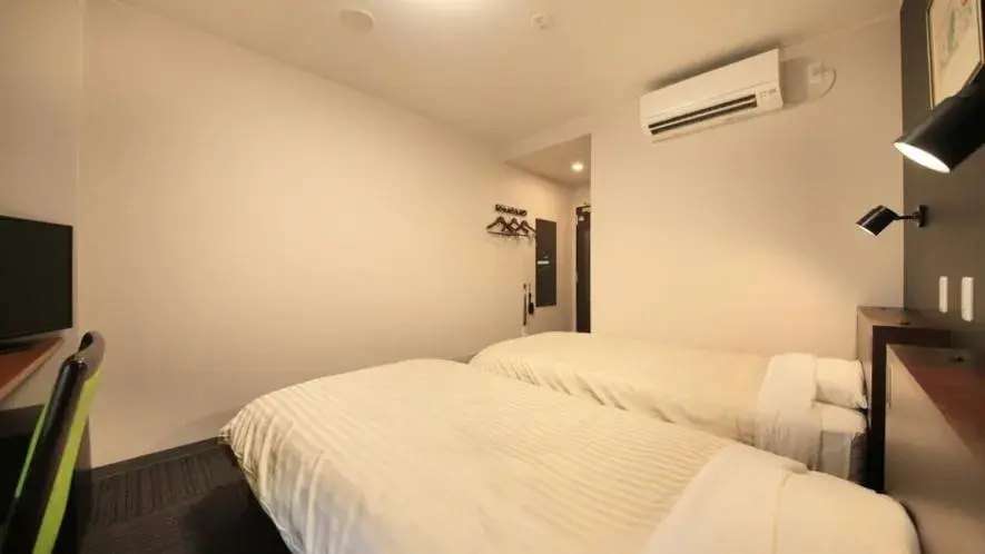 Twin Room - single occupancy - Non-Smoking in Hotel Coonel Inn Twin Room - single occupancy - Non-Smoking in Hotel Coonel Inn