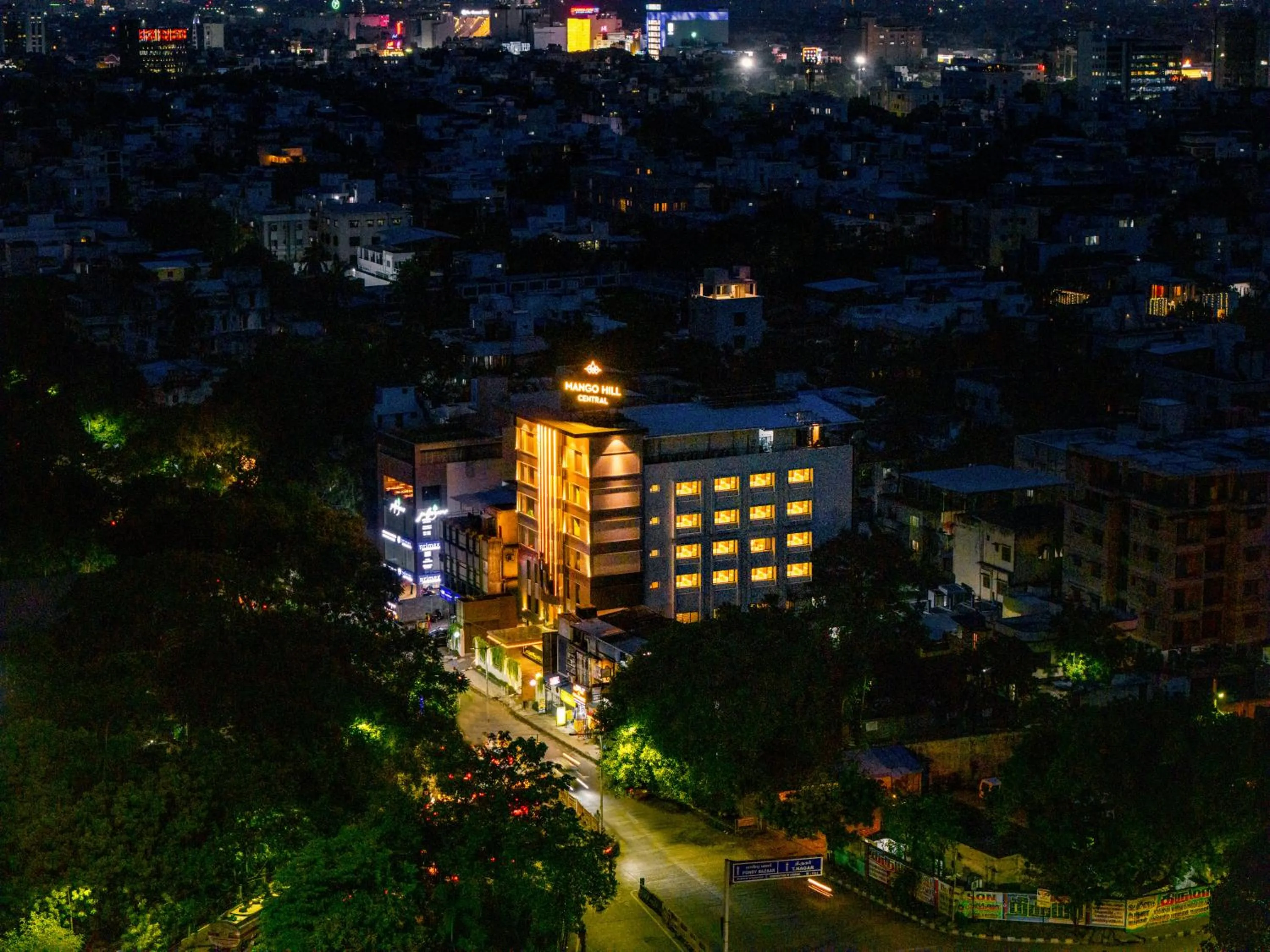 Neighbourhood in Mango Hill Central Chennai