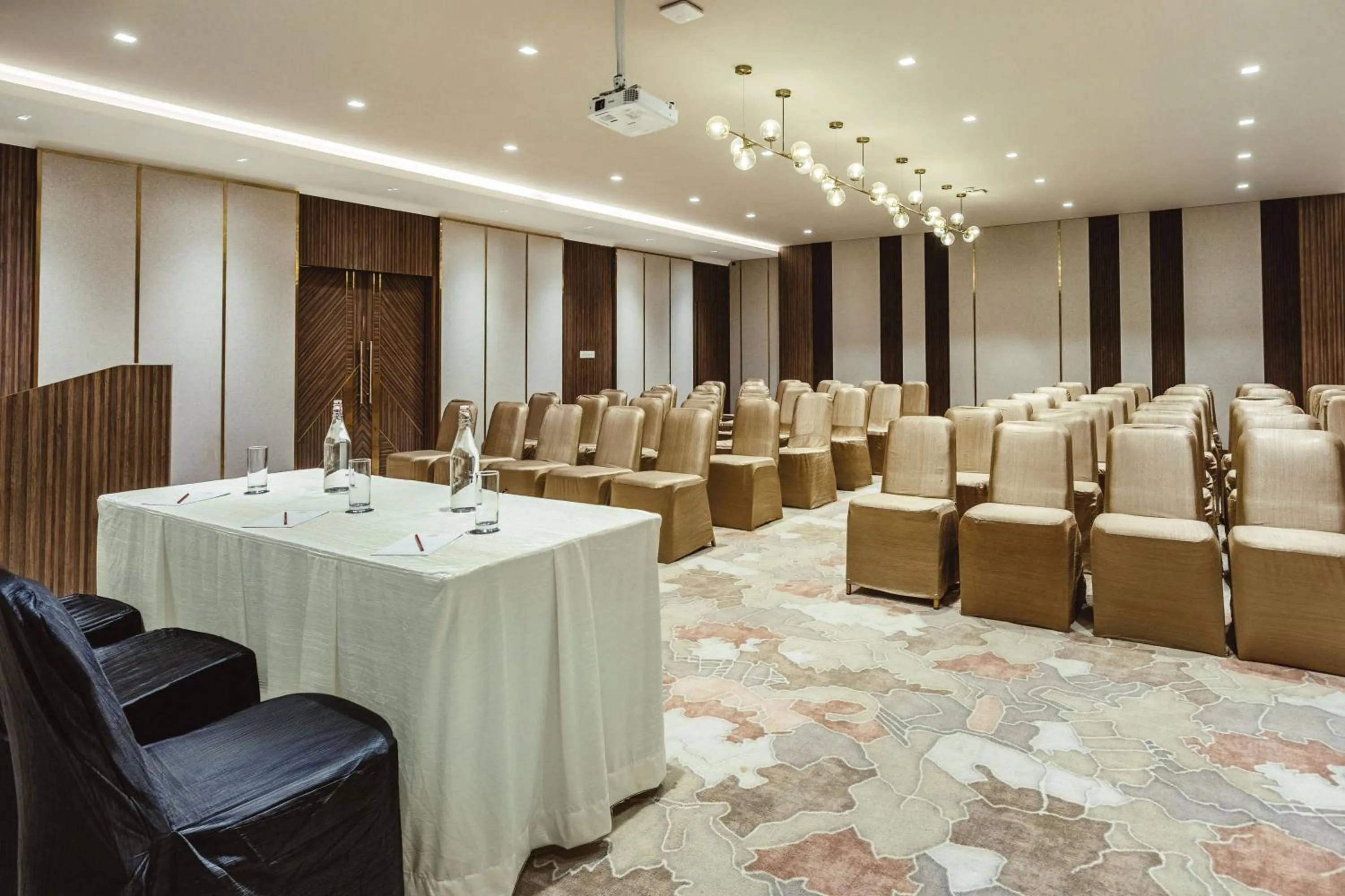 Banquet/Function facilities in Mango Hill Central Chennai