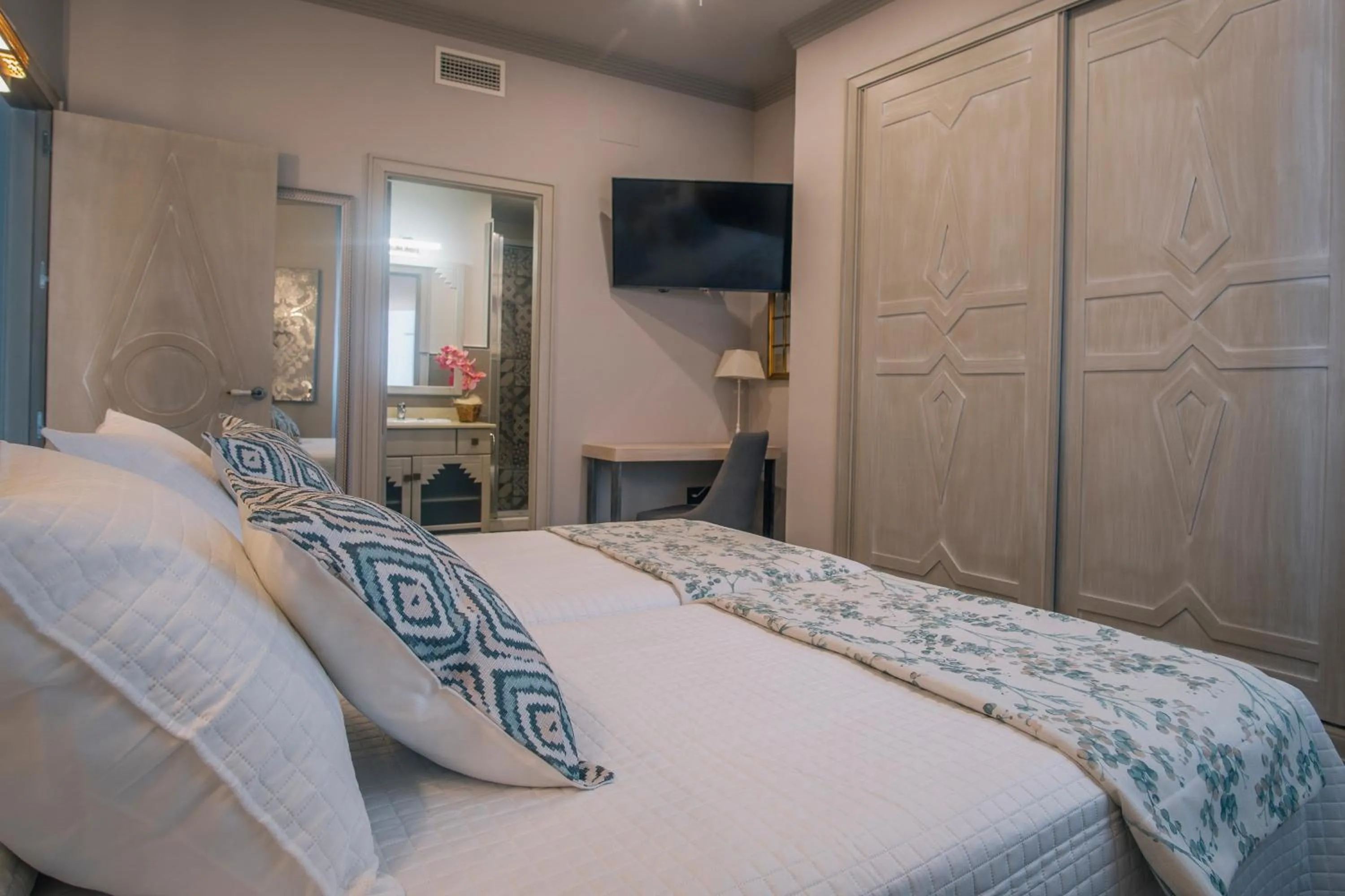 Bedroom, Bed in Apartamentos Turísticos La Baílla