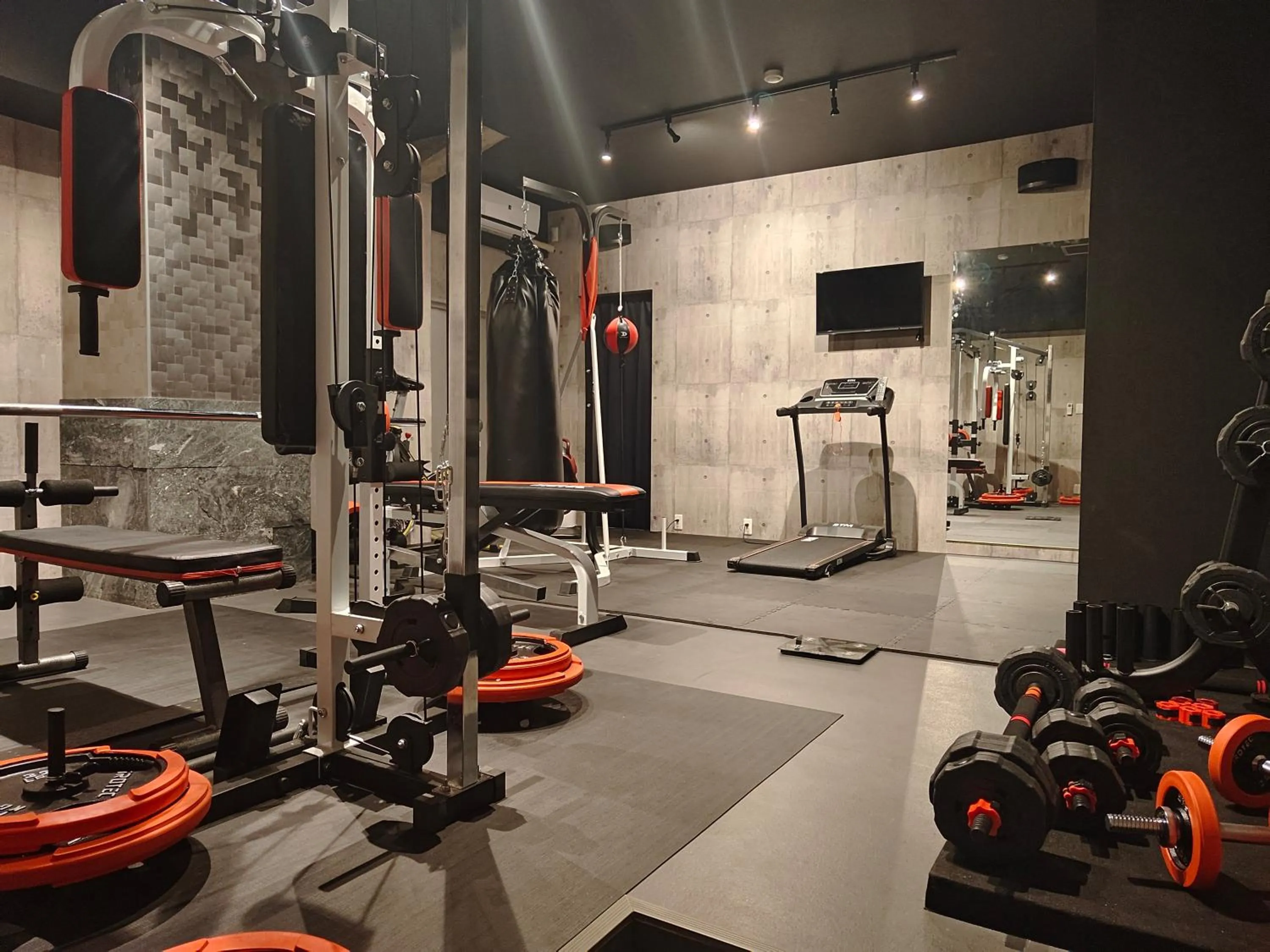 Fitness centre/facilities in Villa 33 Kashikojima