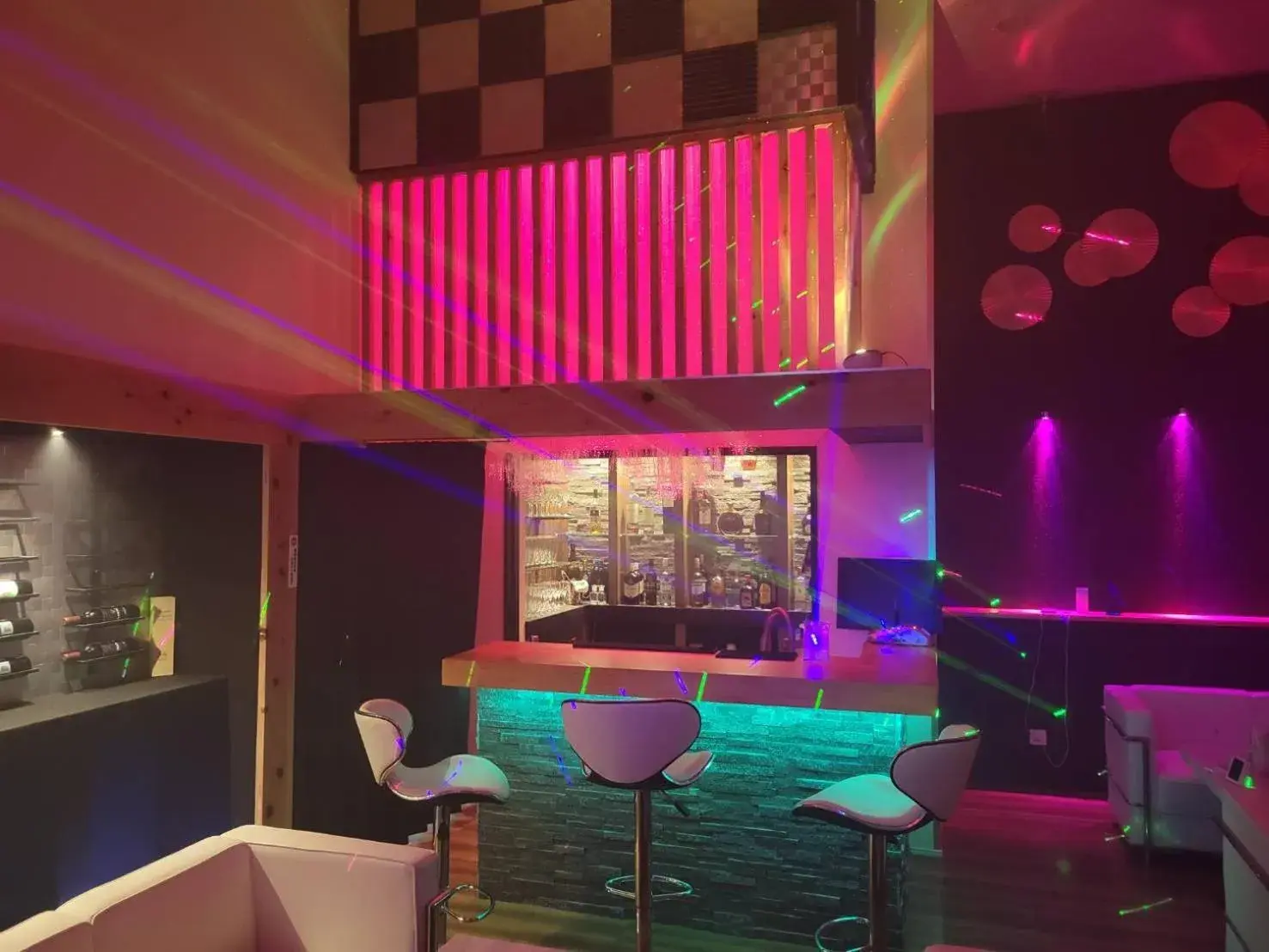 Lounge or bar in Villa 33 Kashikojima Lounge or bar in Villa 33 Kashikojima