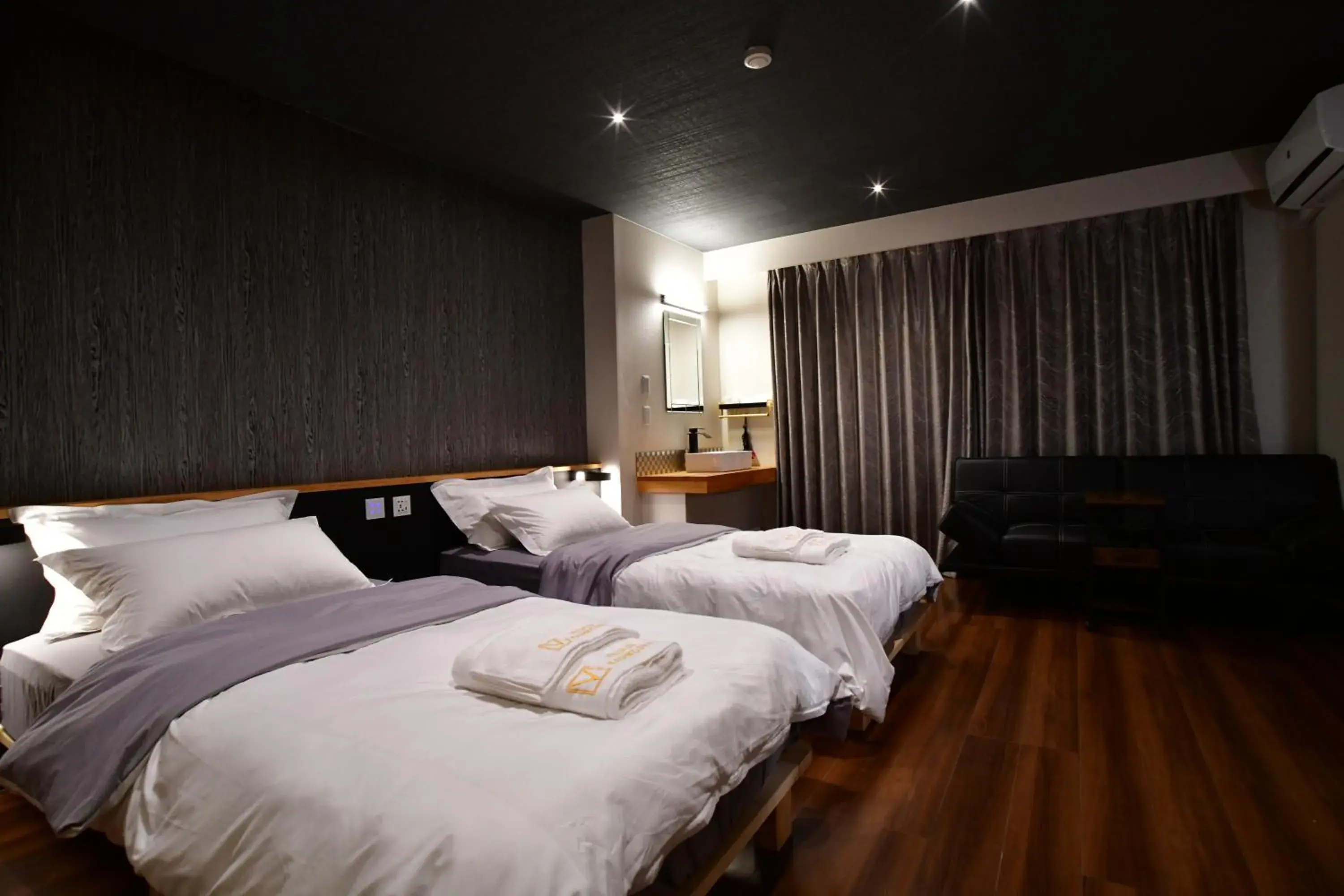 Bedroom, Bed in Villa 33 Kashikojima Bedroom, Bed in Villa 33 Kashikojima