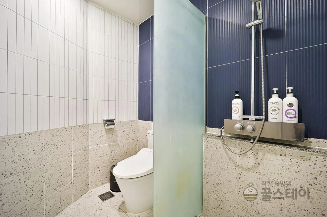 Brown Dot Hotel Guun