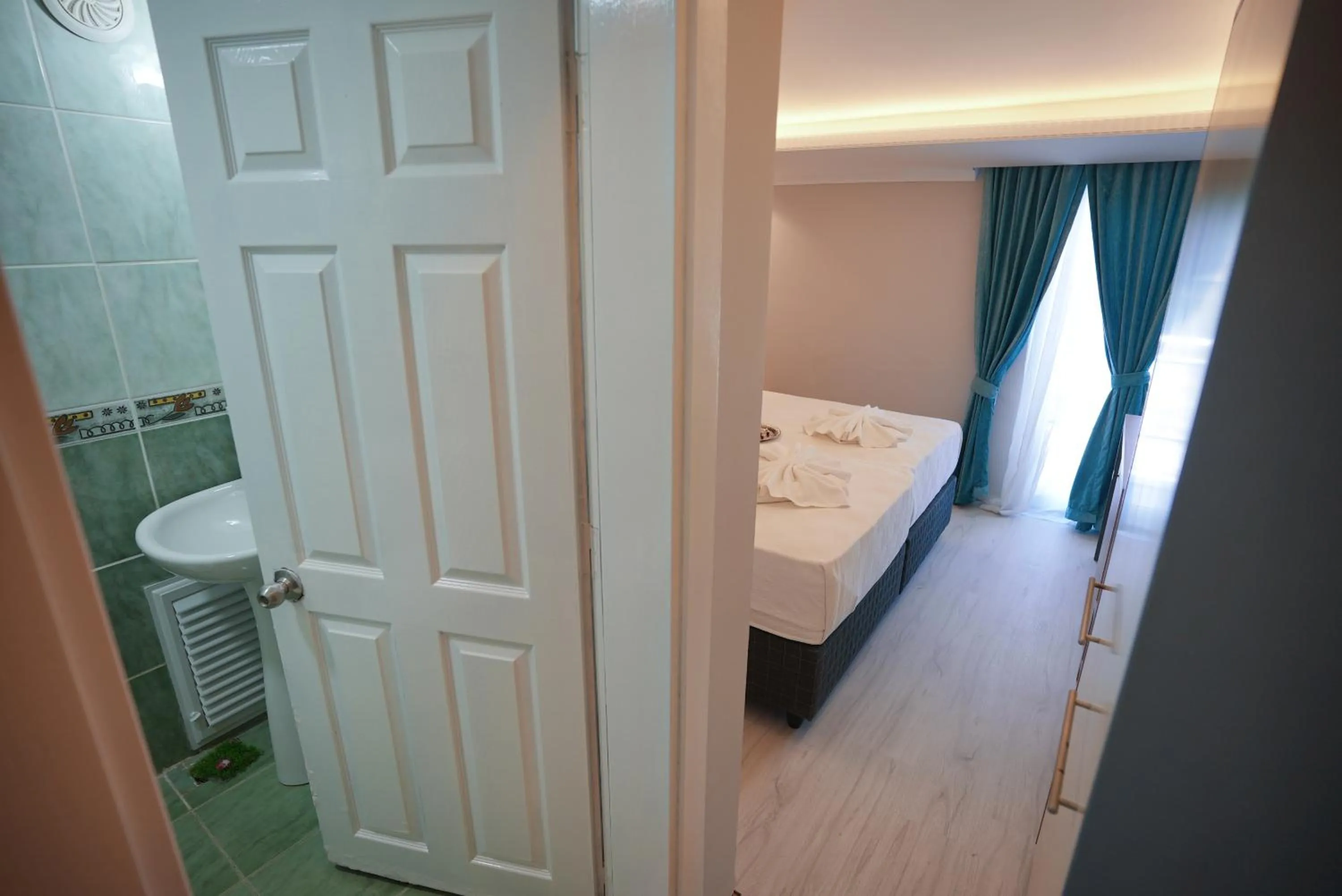 Toilet, Bed in Nar 15 Boutique