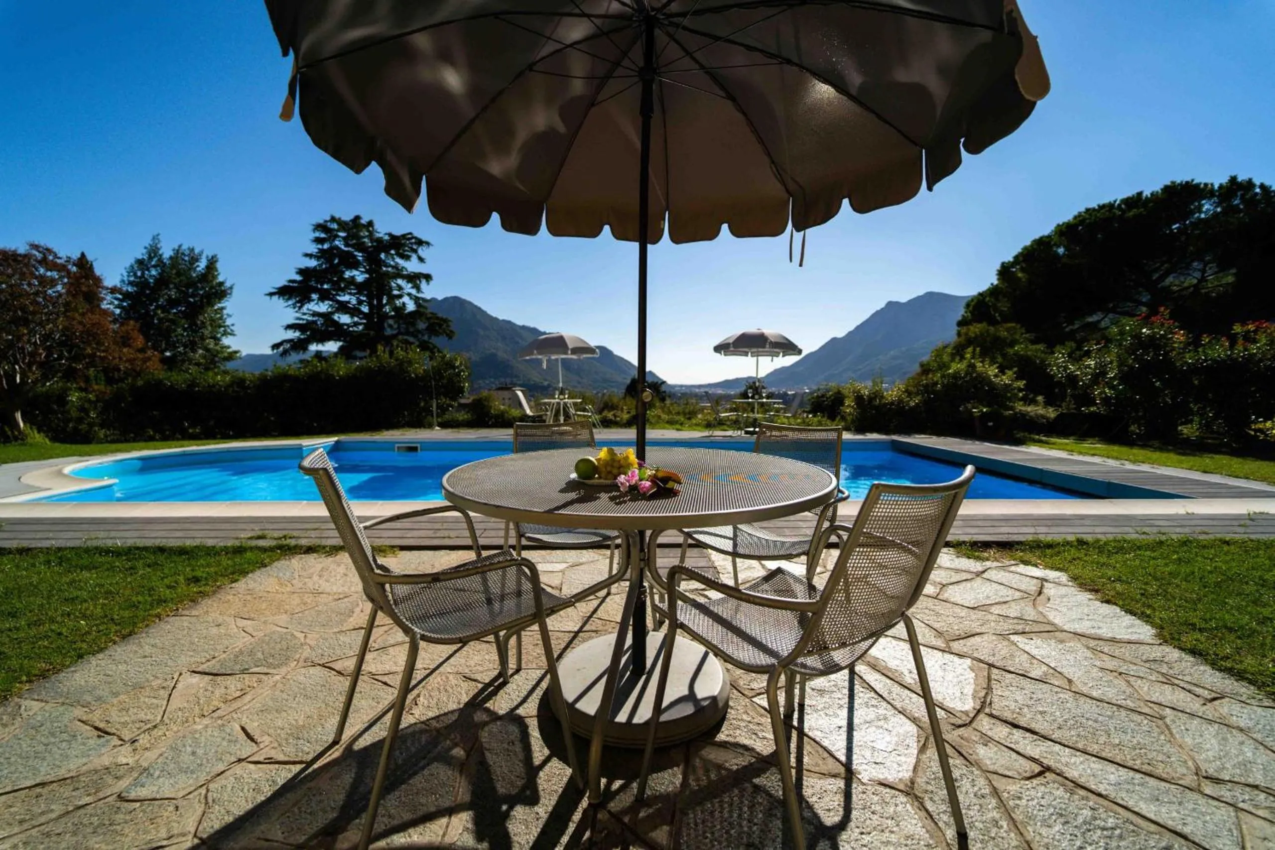 Pool view in Montebello