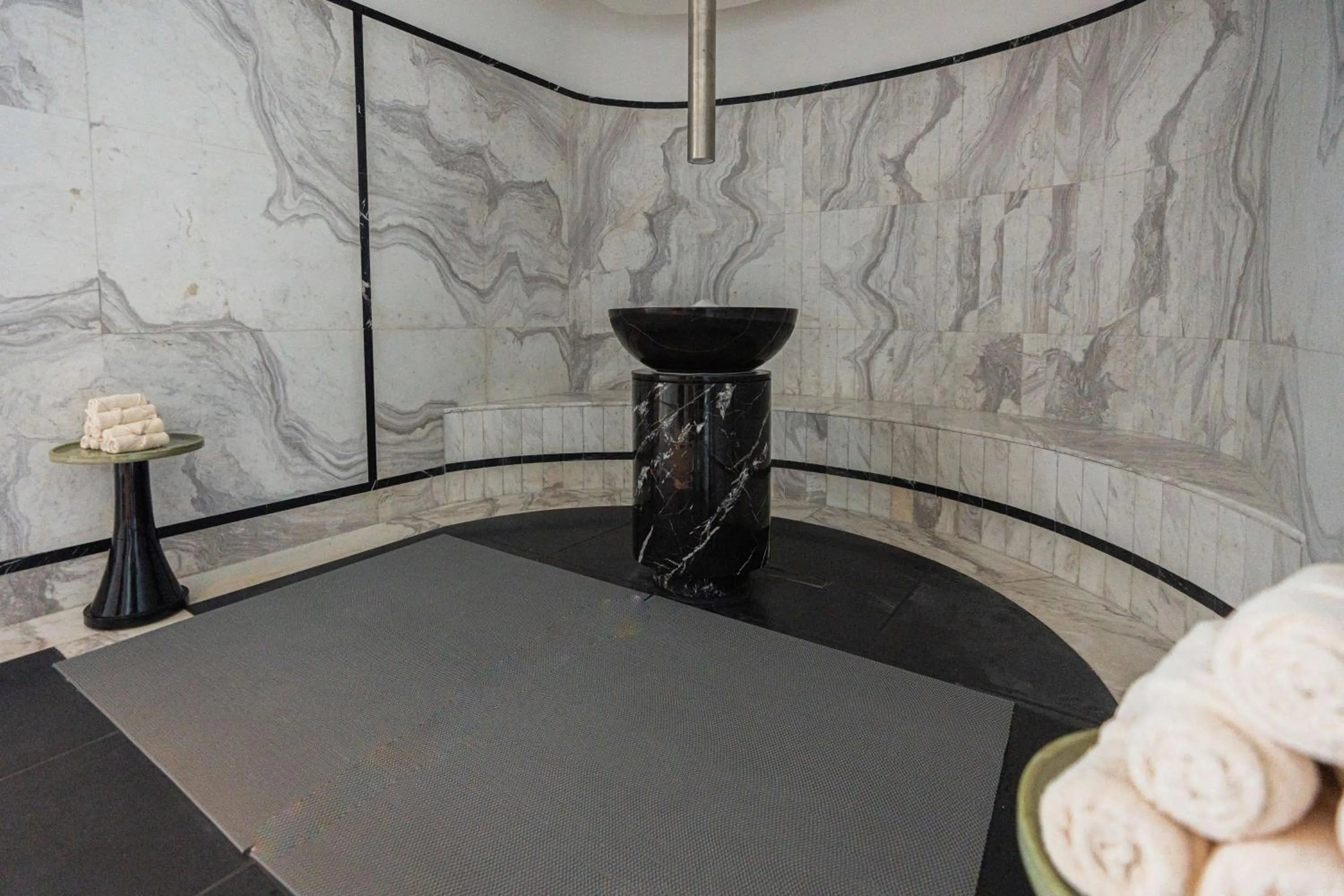 Spa and wellness centre/facilities in Waldorf Astoria Doha West Bay