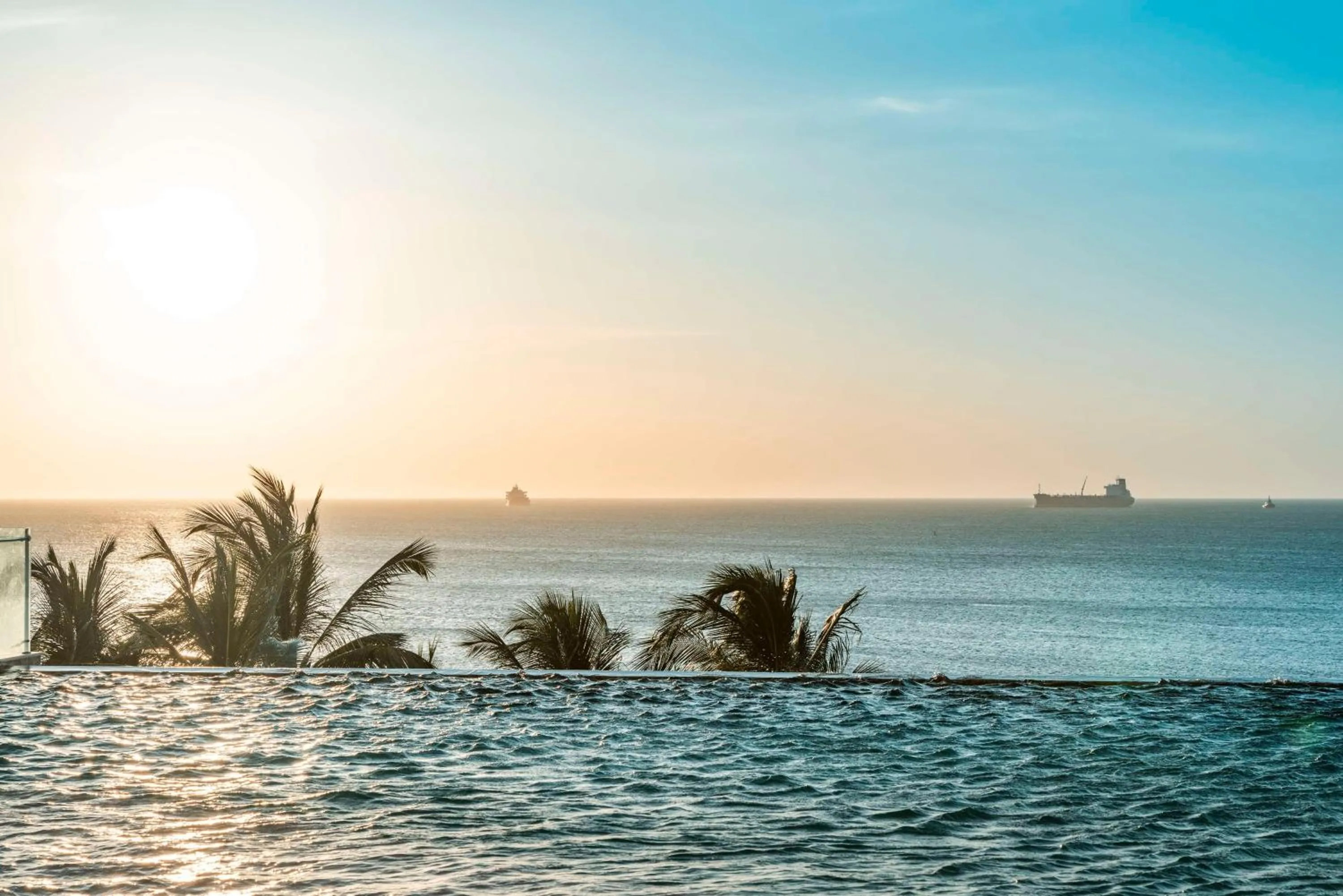 Pool view in Hilton Santa Marta