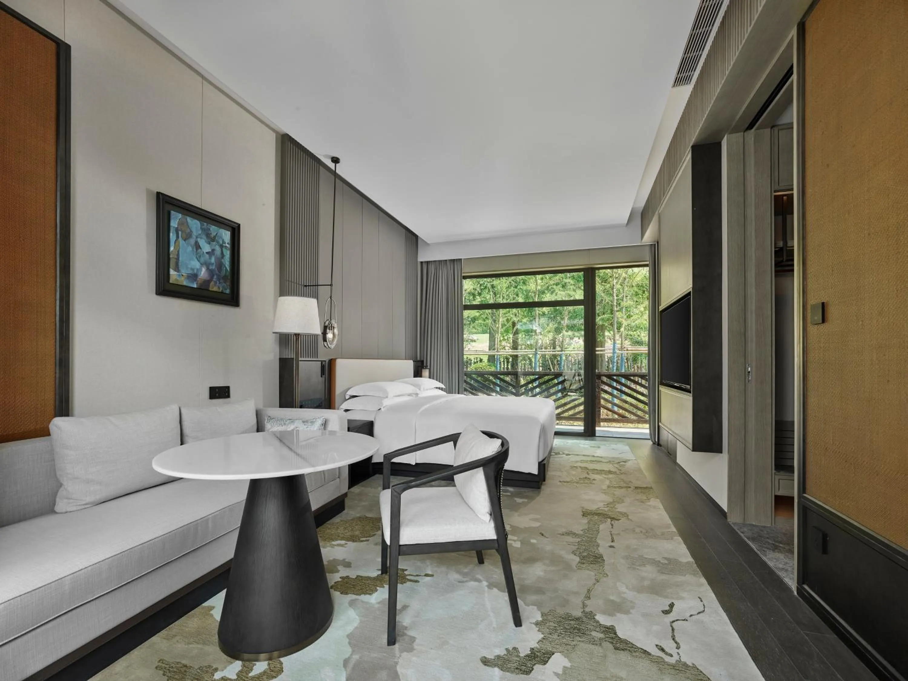 Photo of the whole room in HOMM Huzhou Xisai Shan