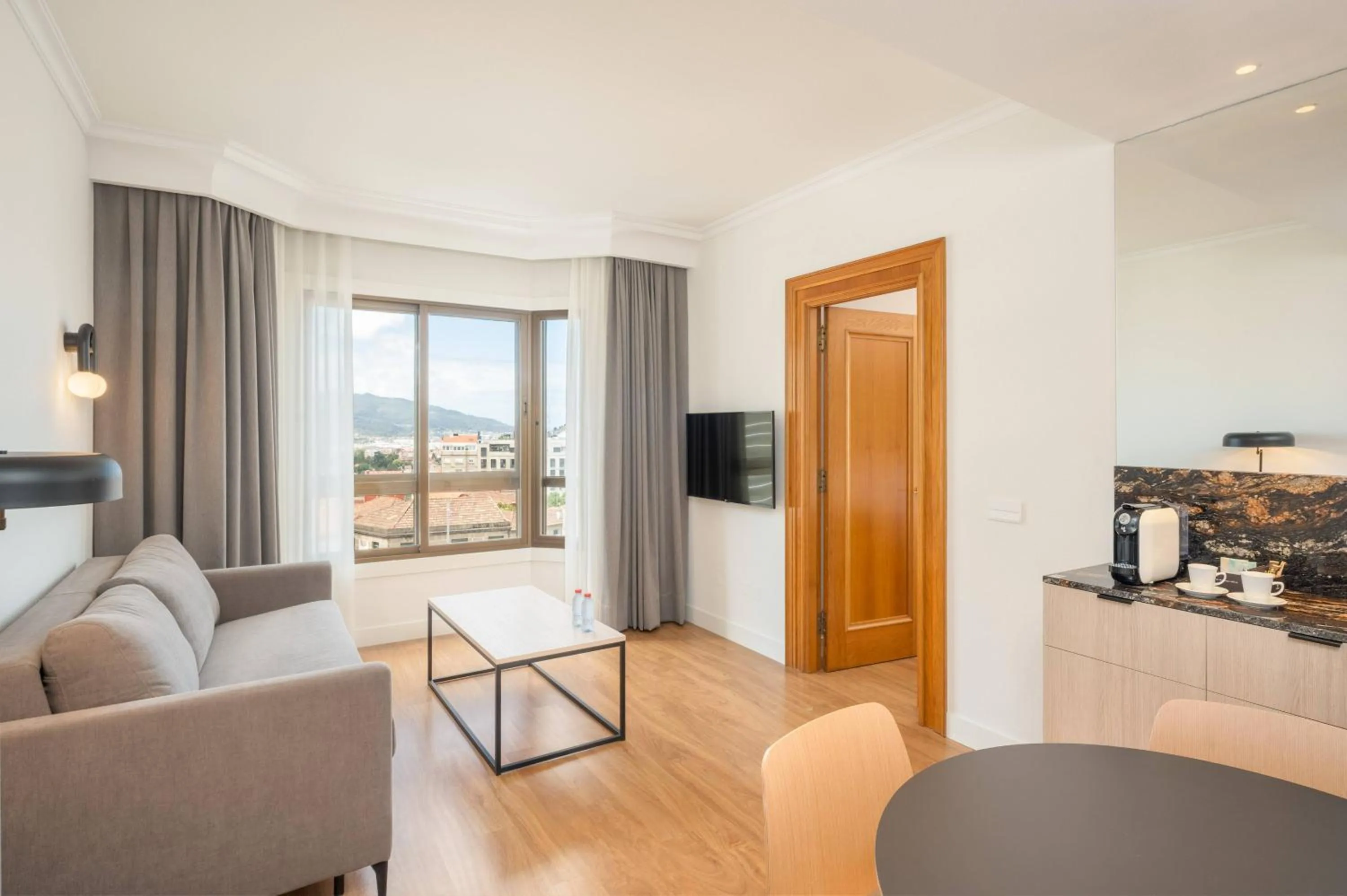 Property building in Hotel Vigo Los Galeones Affiliated by Meliá