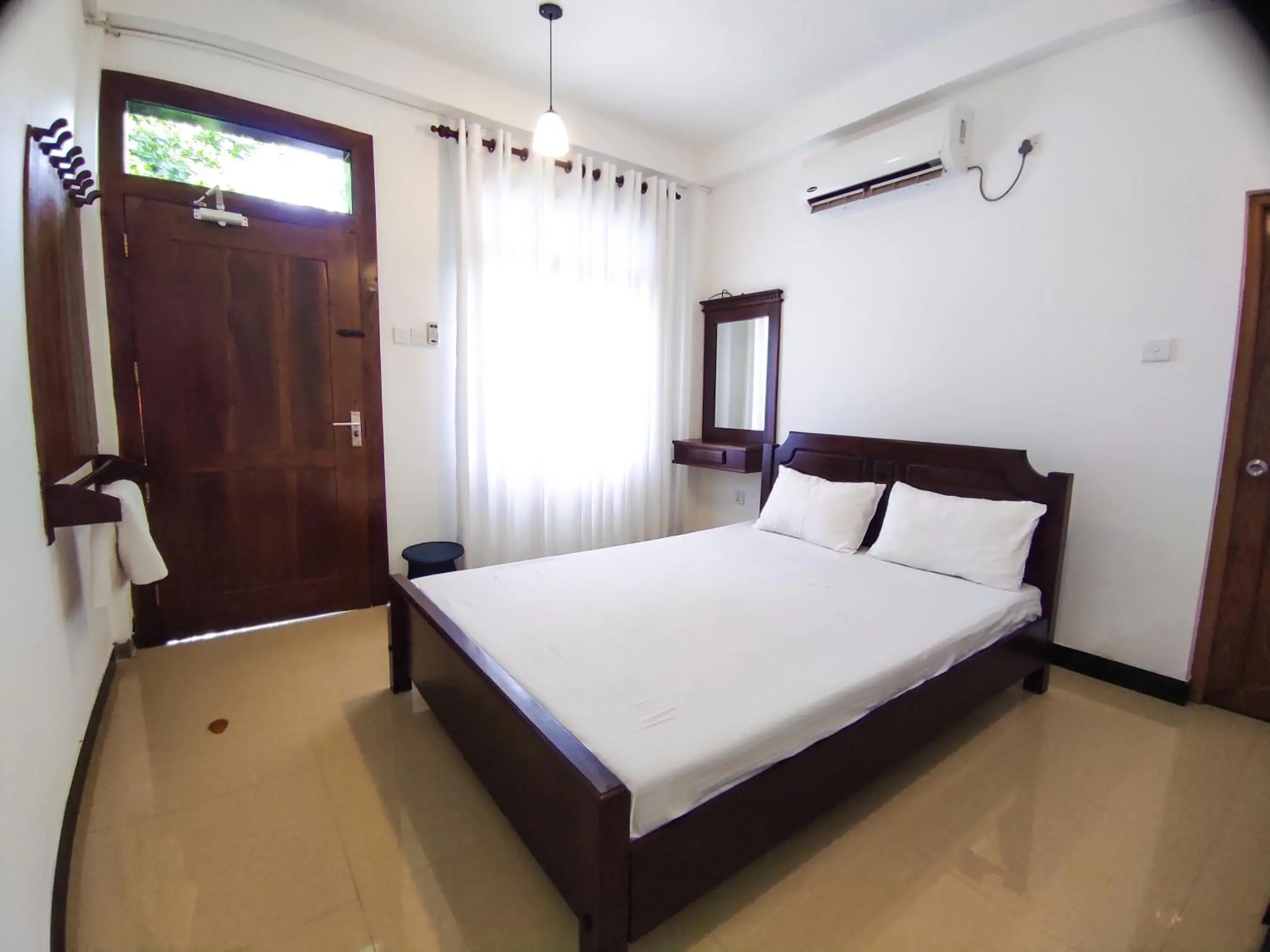 Deluxe Double Room in Heritage Villa Polonnaruwa Deluxe Double Room in Heritage Villa Polonnaruwa