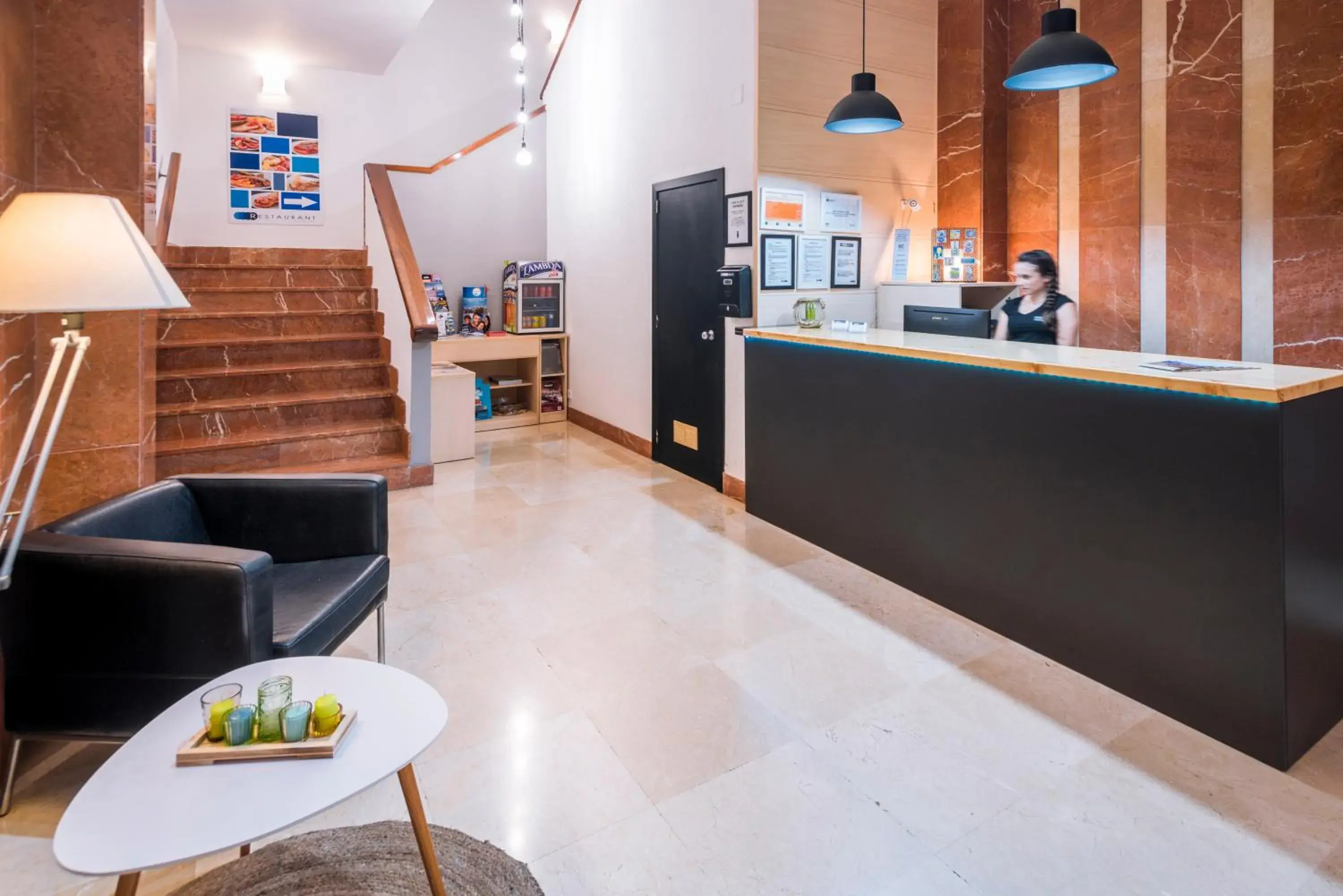 Lobby or reception in Hotel Catalunya Express Lobby or reception in Hotel Catalunya Express