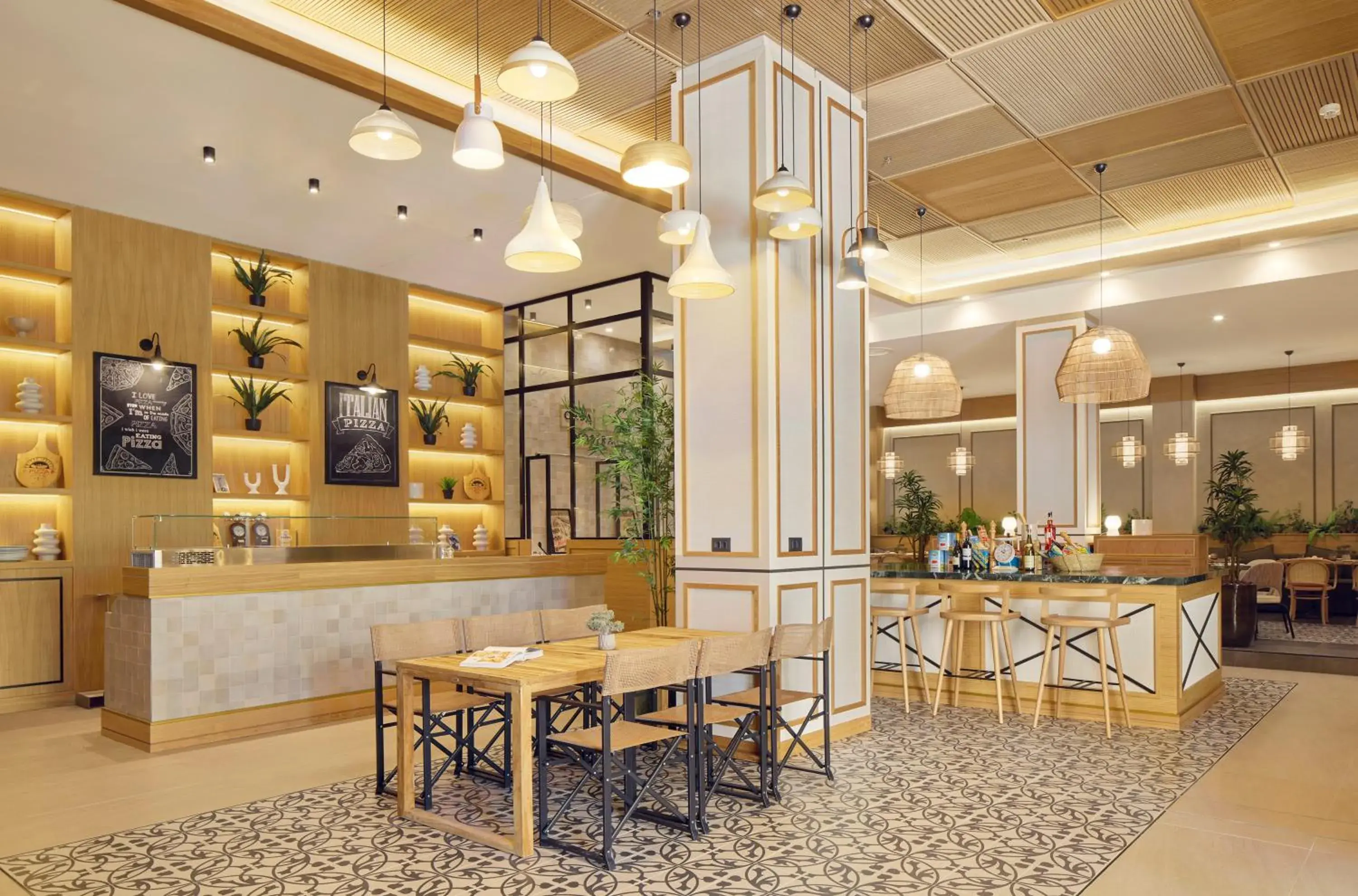 Lounge or bar in Meliá Durrës Albania Lounge or bar in Meliá Durrës Albania