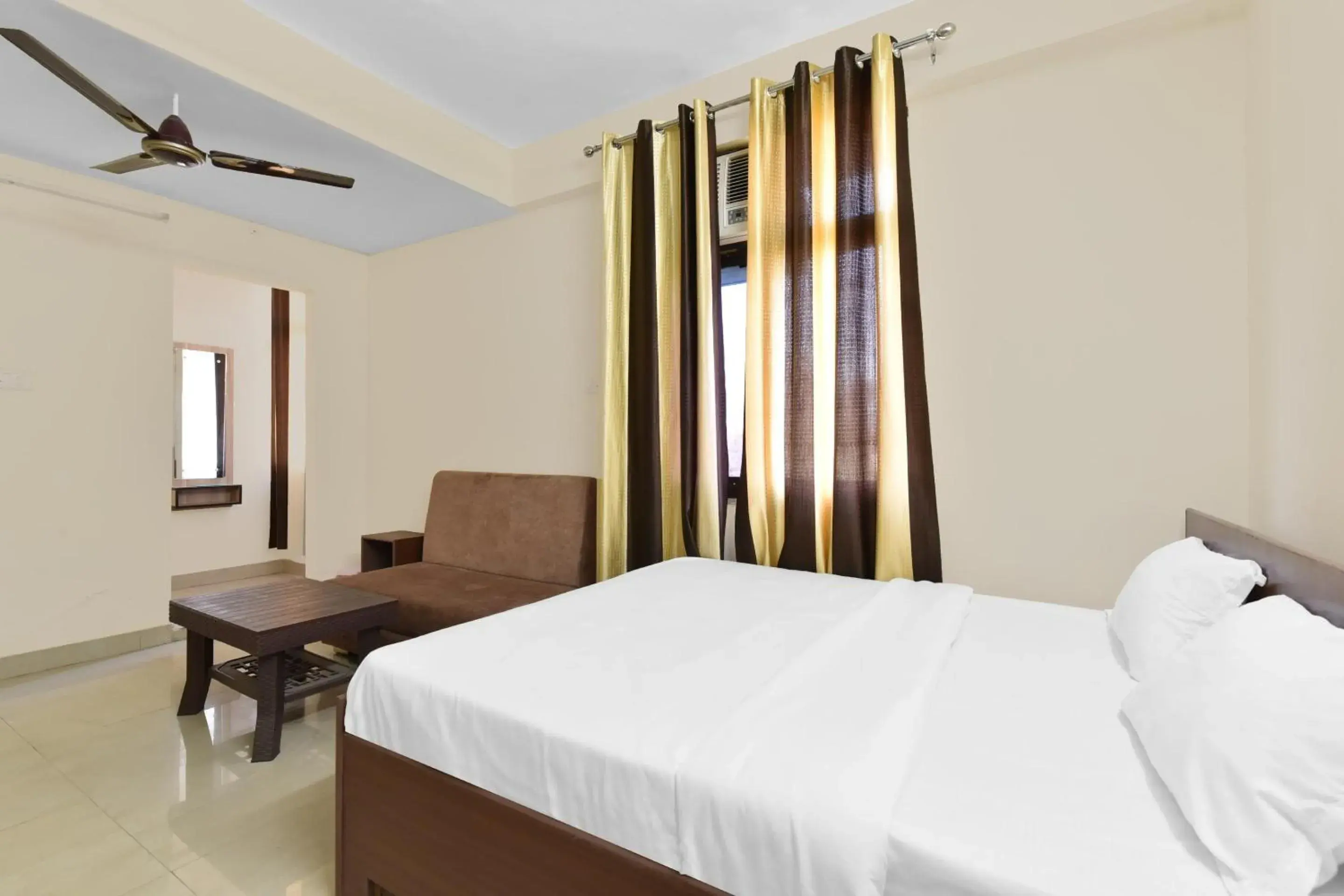 Classic Triple Room - single occupancy in Hotel O Ashoka Classic Triple Room - single occupancy in Hotel O Ashoka