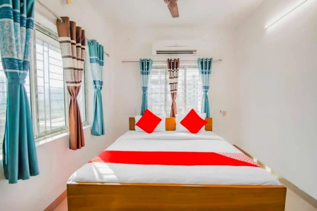 Bedroom in Hotel O Amar Raj Stay