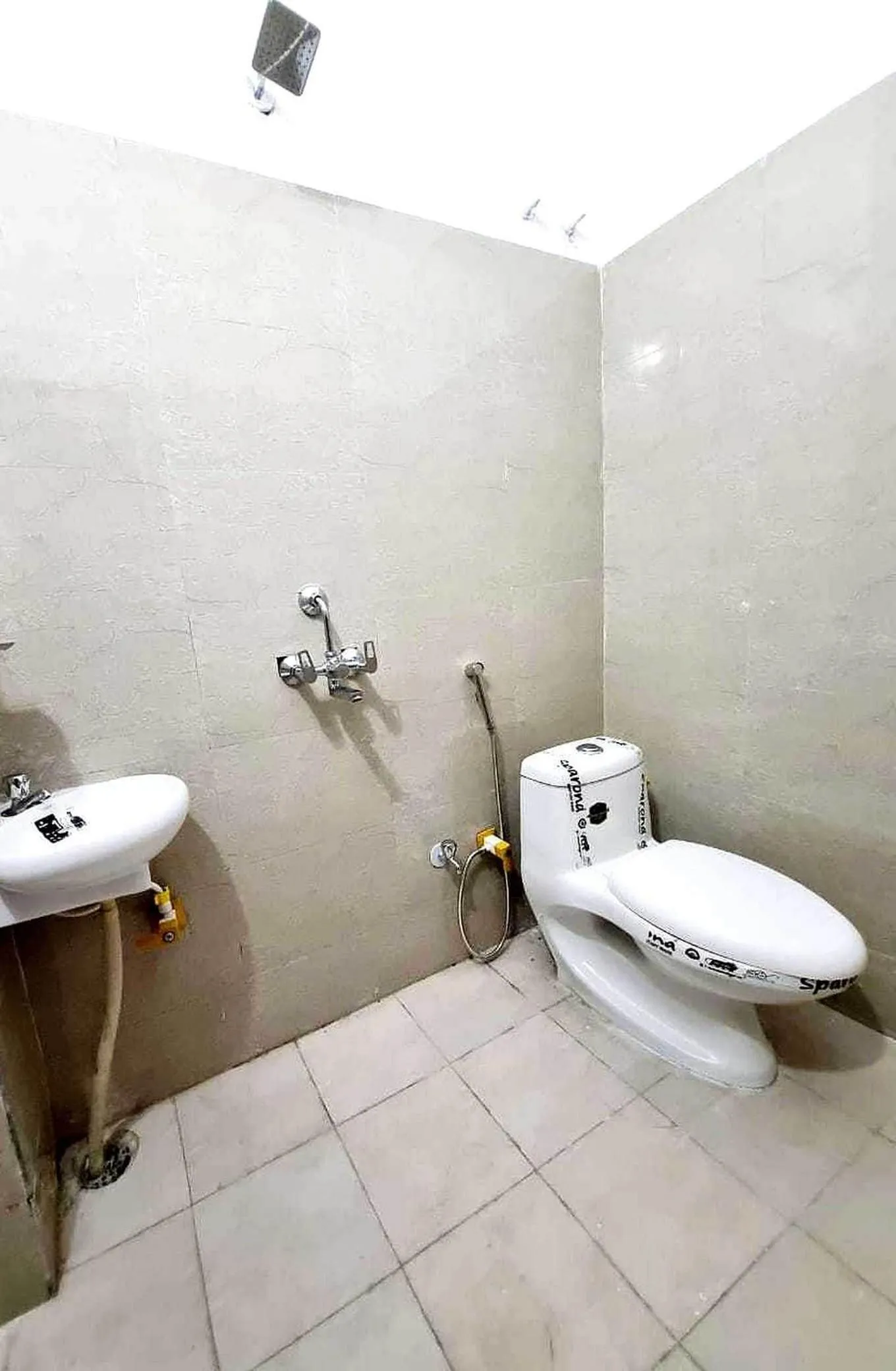 Bathroom in Hotel O S.K.GOLD