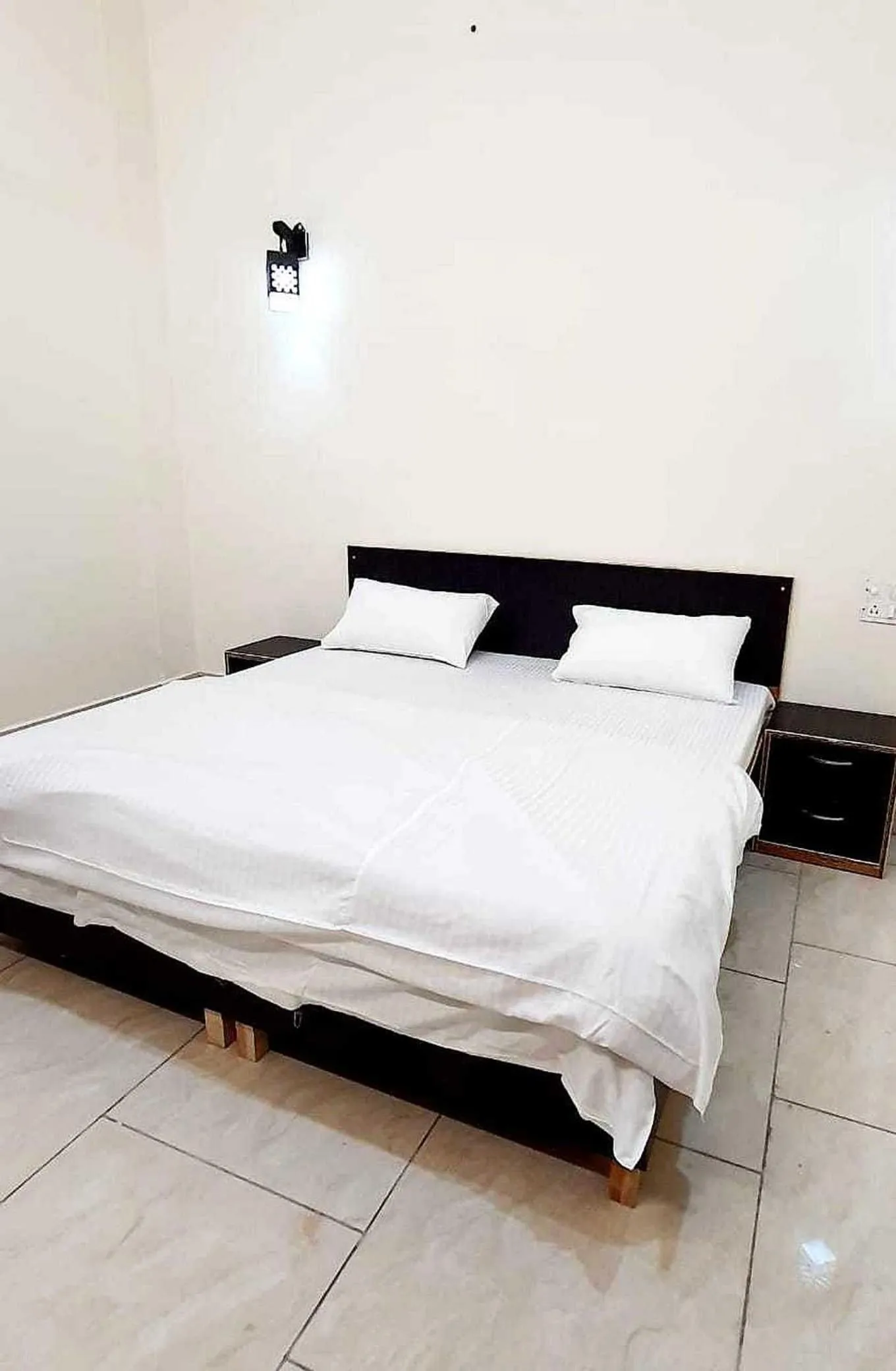 Bedroom in Hotel O S.K.GOLD