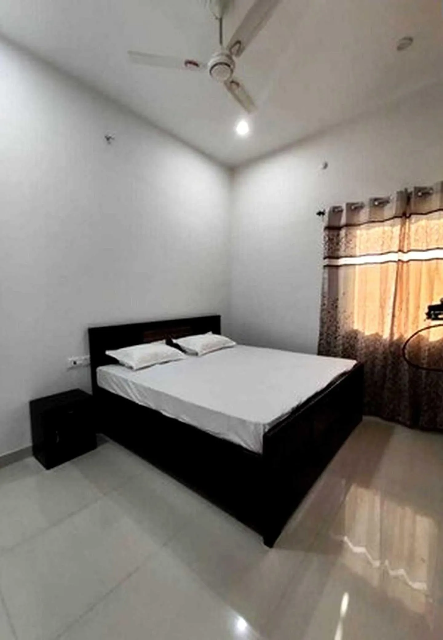 Bedroom in Hotel O S.K.GOLD