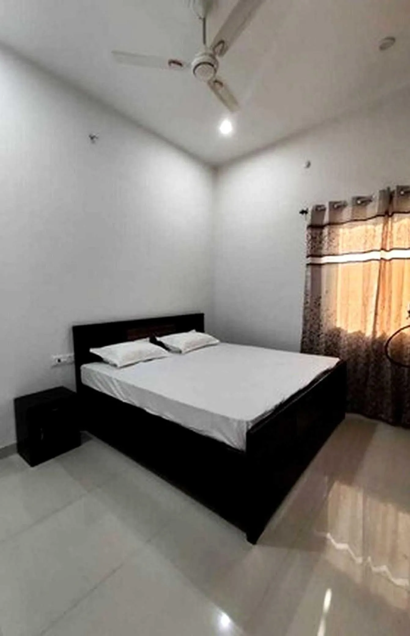 Bedroom in Hotel O S.K.GOLD