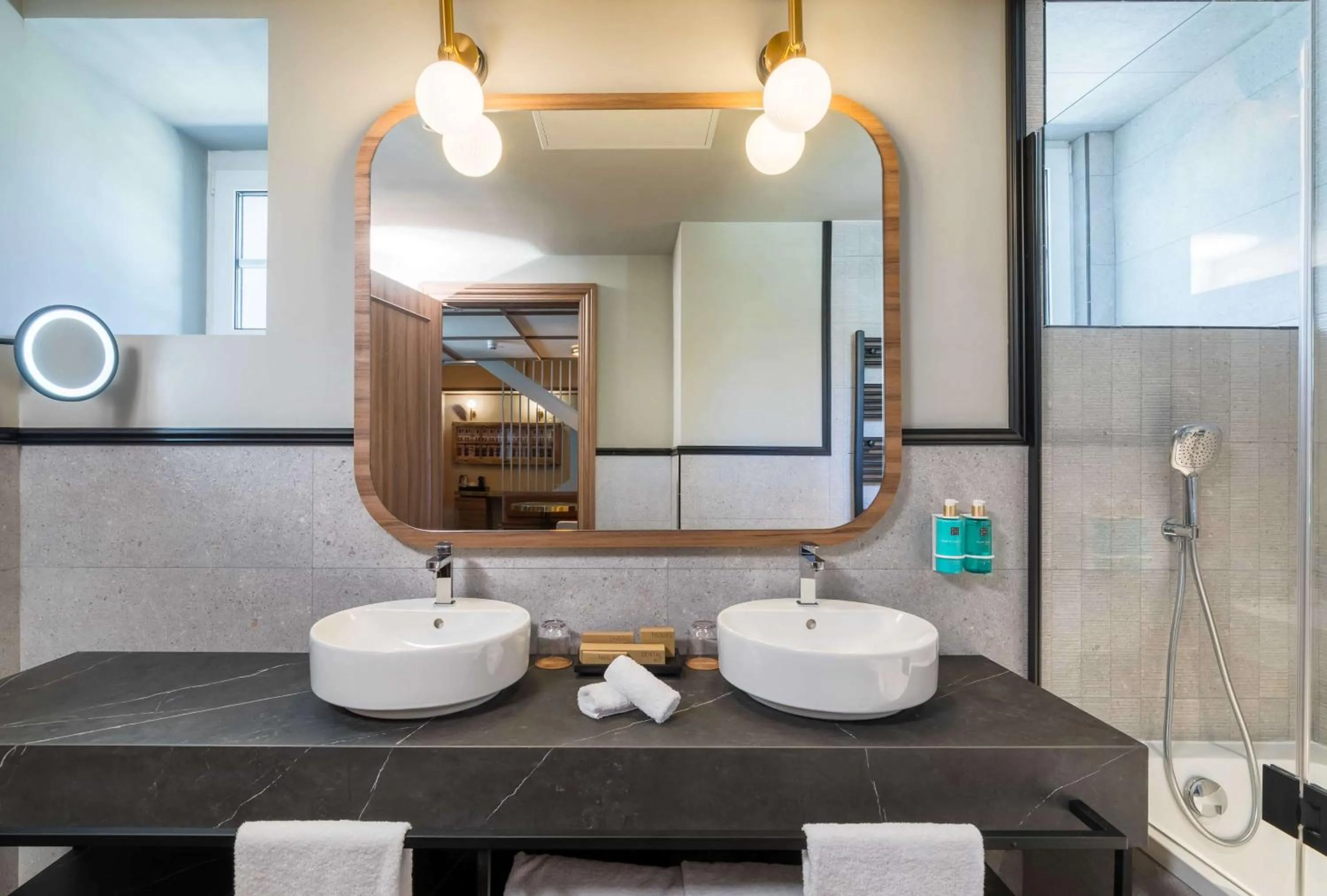Bathroom in Canfranc Estación, a Royal Hideaway Hotel - Gran Lujo
