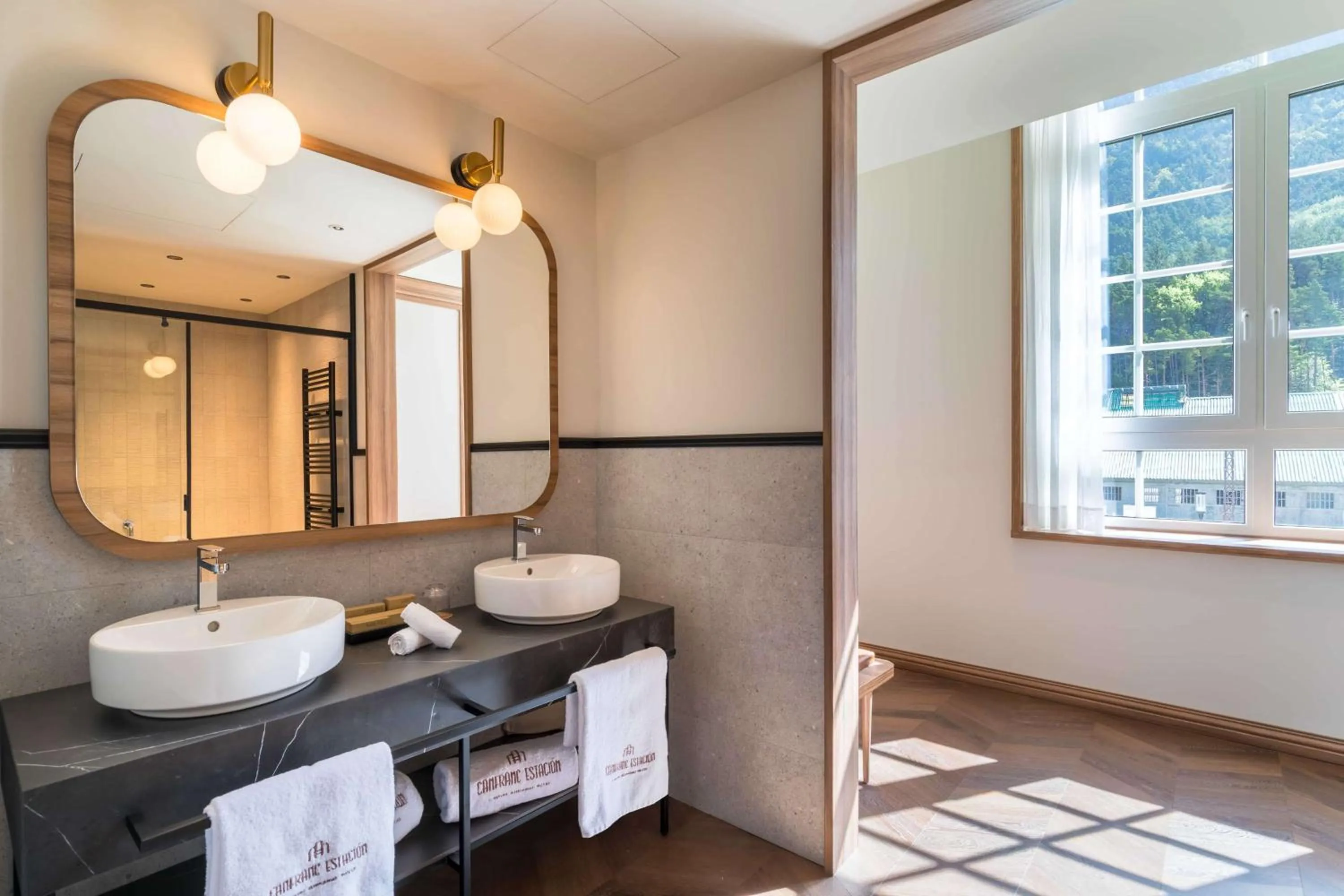 Bathroom in Canfranc Estación, a Royal Hideaway Hotel - Gran Lujo