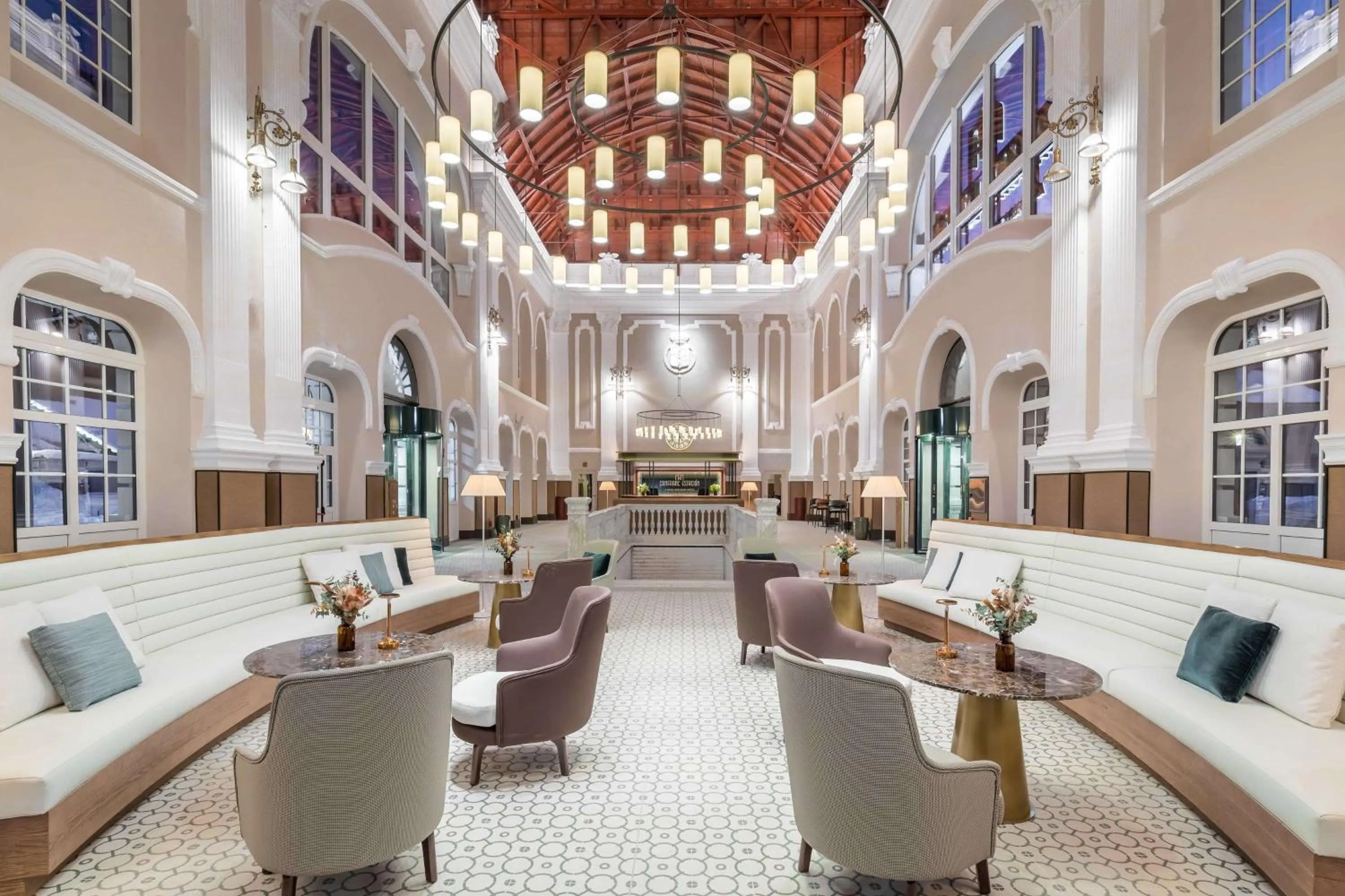 Lobby or reception in Canfranc Estación, a Royal Hideaway Hotel - Gran Lujo