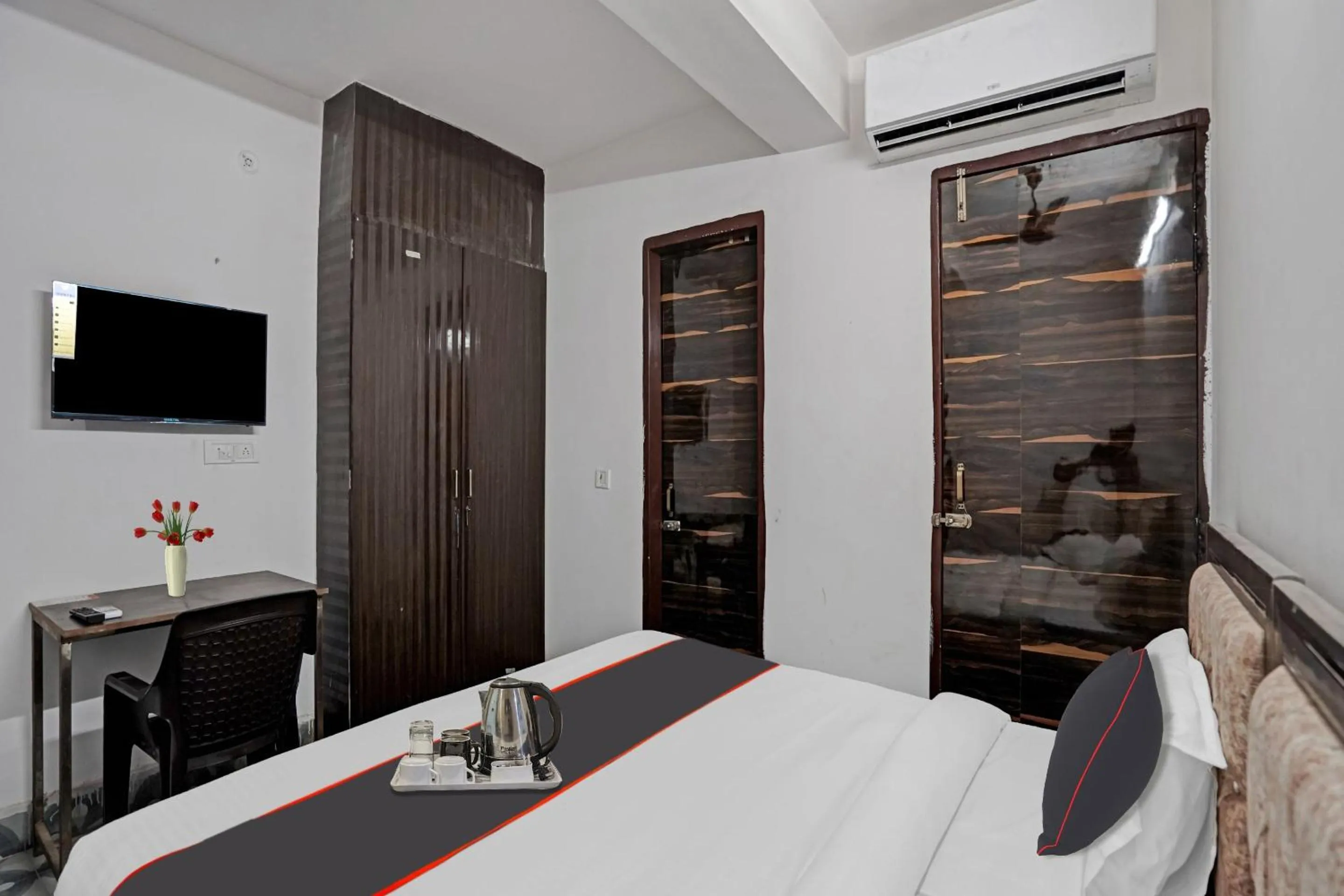 Bedroom in Hotel O SK Residency Rohini