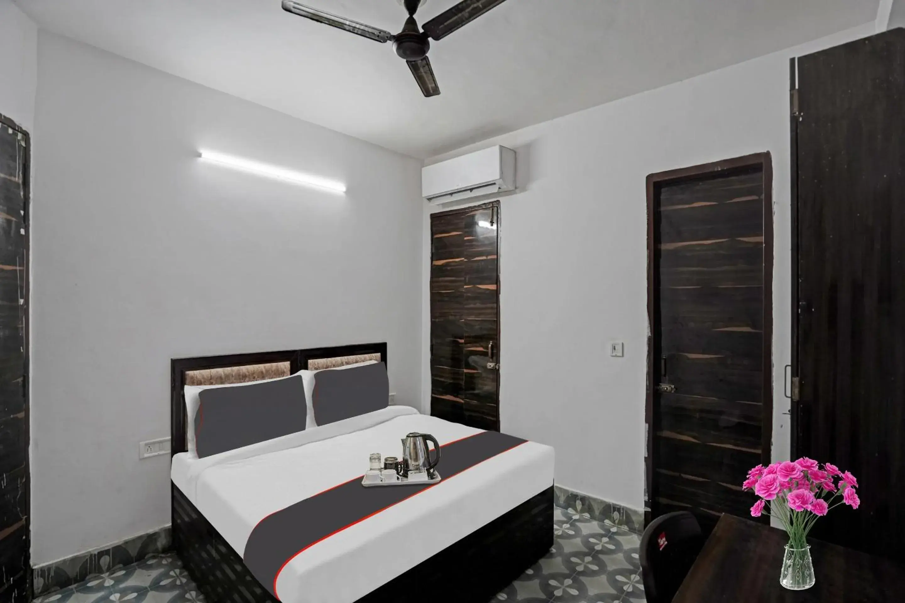 Bedroom, Bed in Hotel O SK Residency Rohini Bedroom, Bed in Hotel O SK Residency Rohini