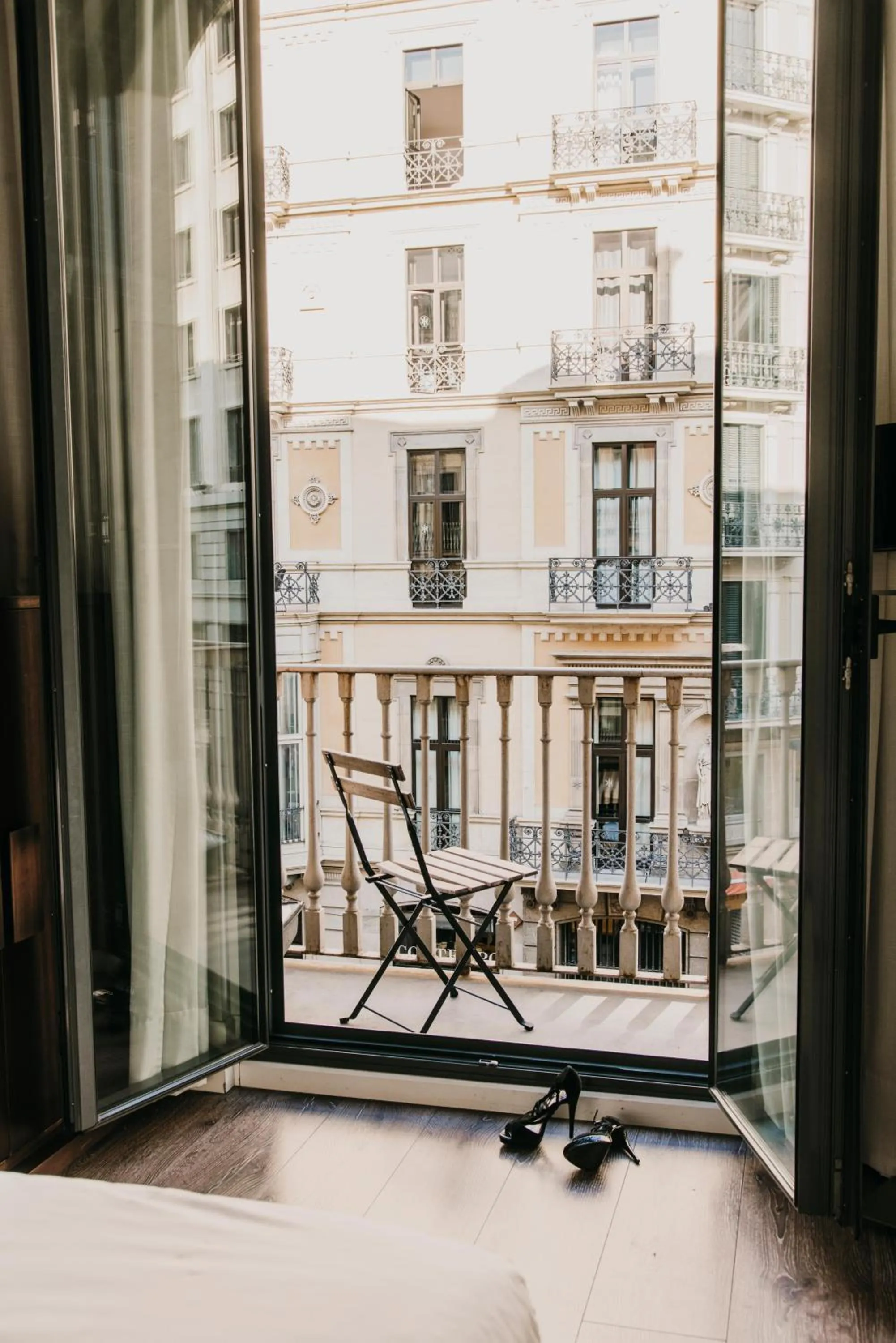 Photo of the whole room in Hotel Pulitzer Barcelona