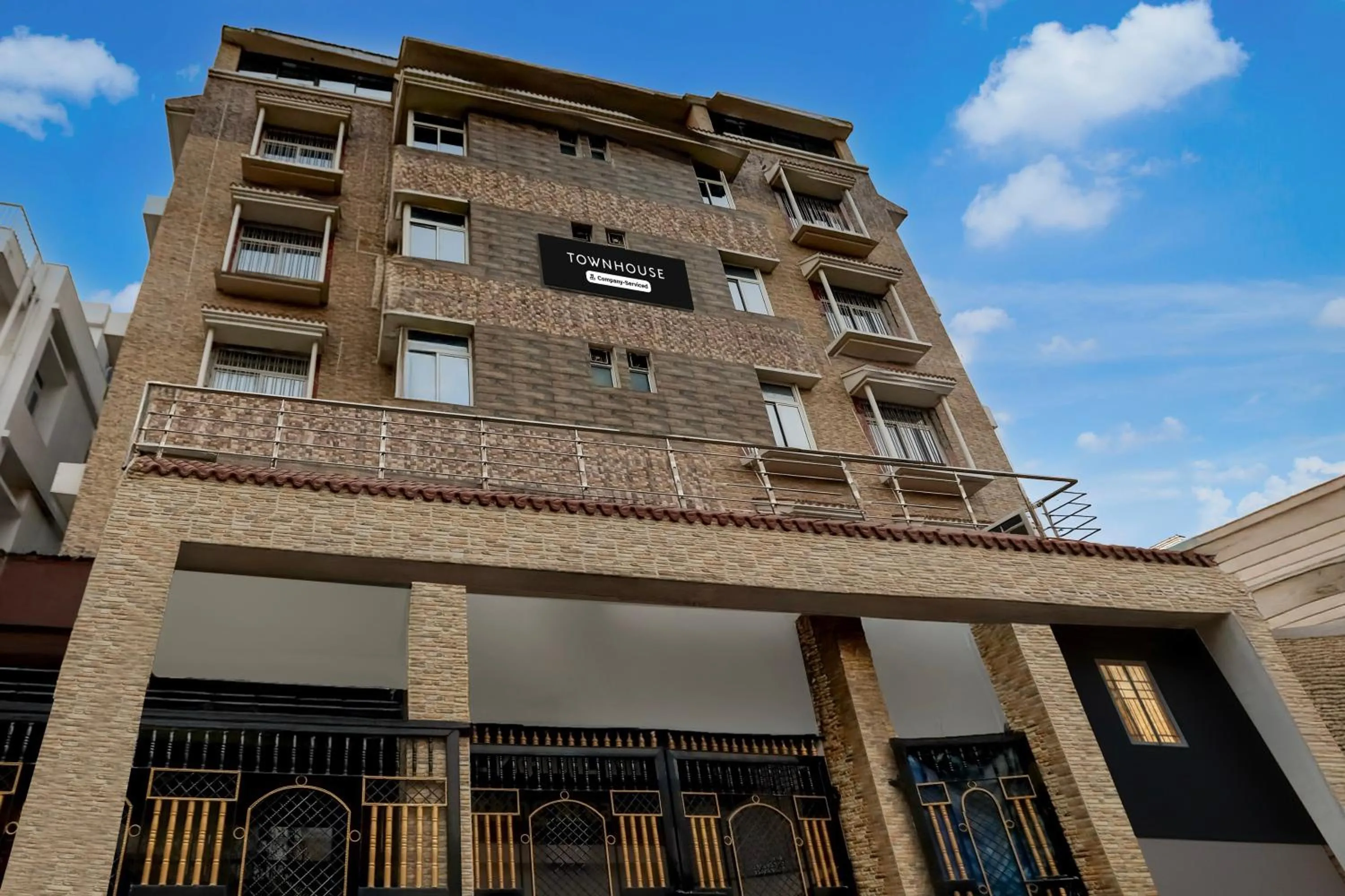 Facade/entrance in Super Townhouse Gola Road Patna Formerly Pranjal Inn