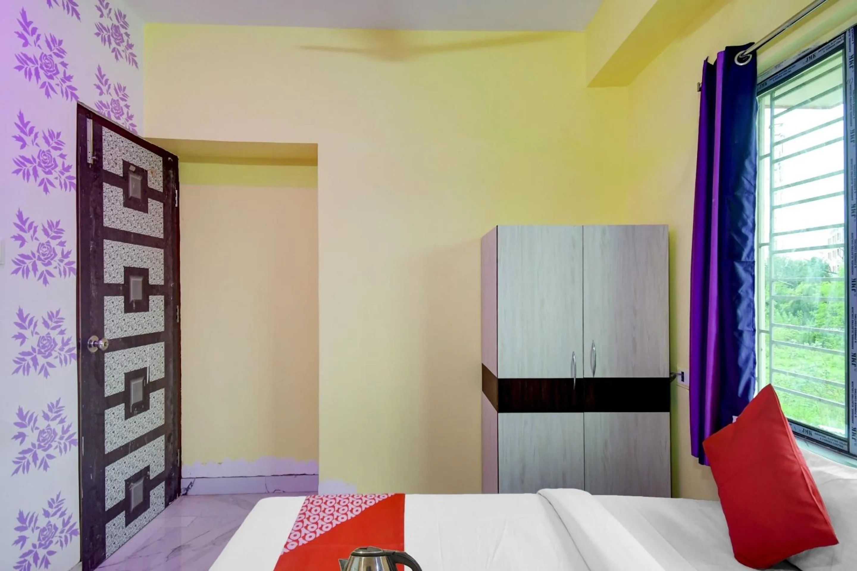 Bedroom, Bed in Hotel O 4 Friends