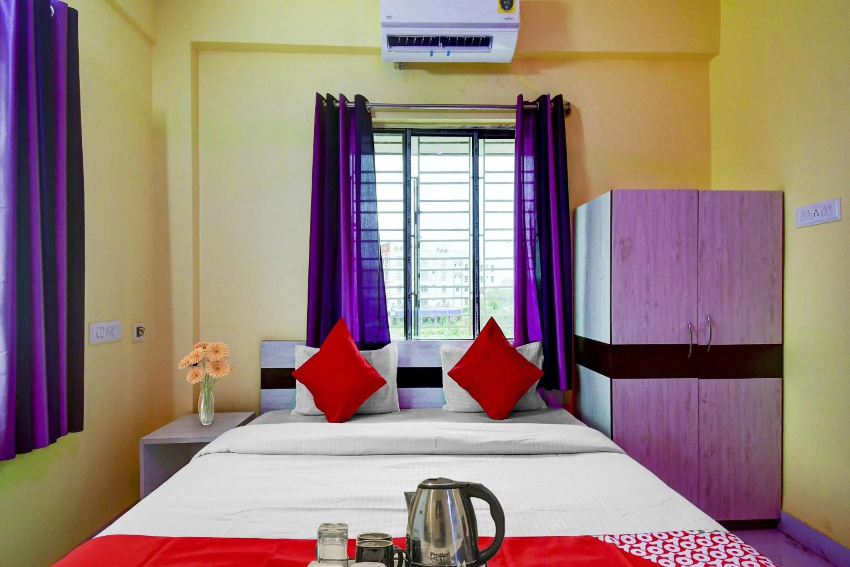 Lobby or reception, Bed in Hotel O 4 Friends