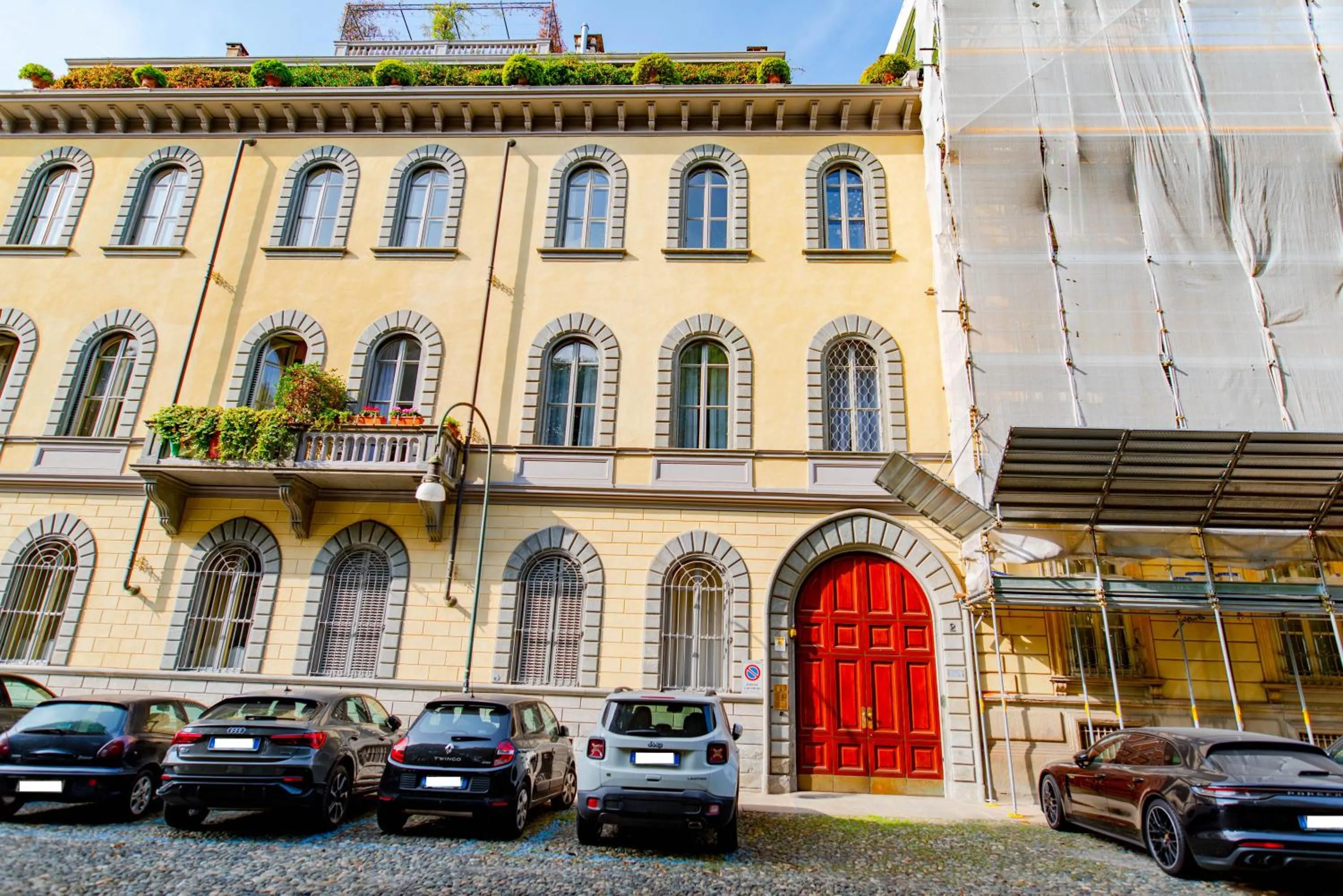 Property building in The Queen, AC, Parking by HAPPYHOSTORINO