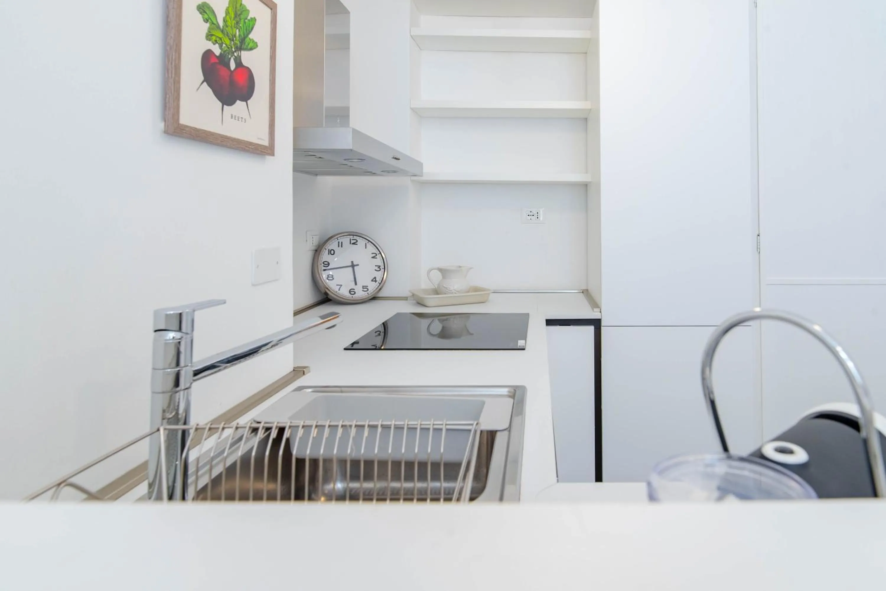 kitchen in The Queen, AC, Parking by HAPPYHOSTORINO