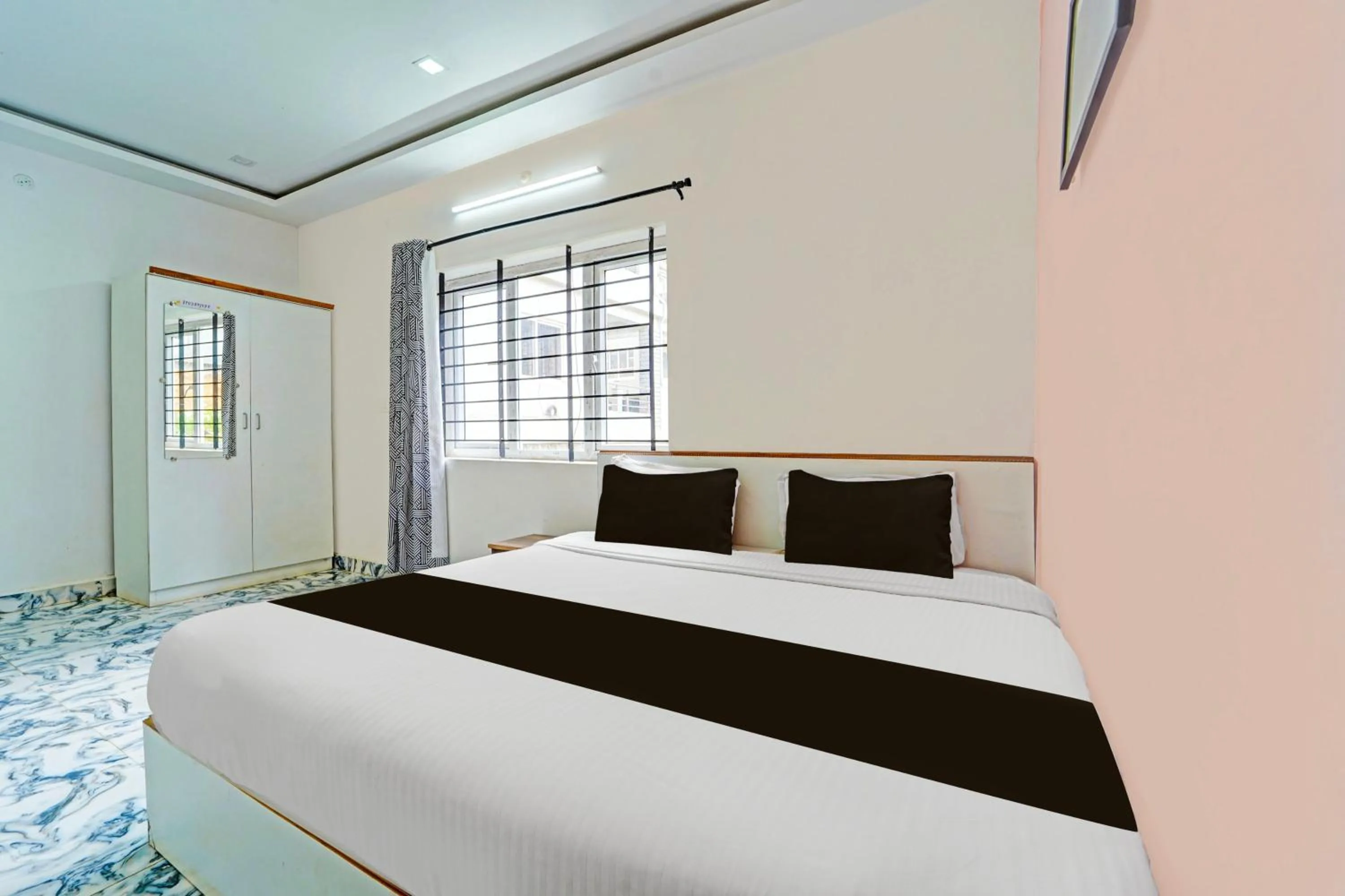 Bedroom, Bed in Super Hotel O Vijaynagar Road Formerly Anmol Peace Stay