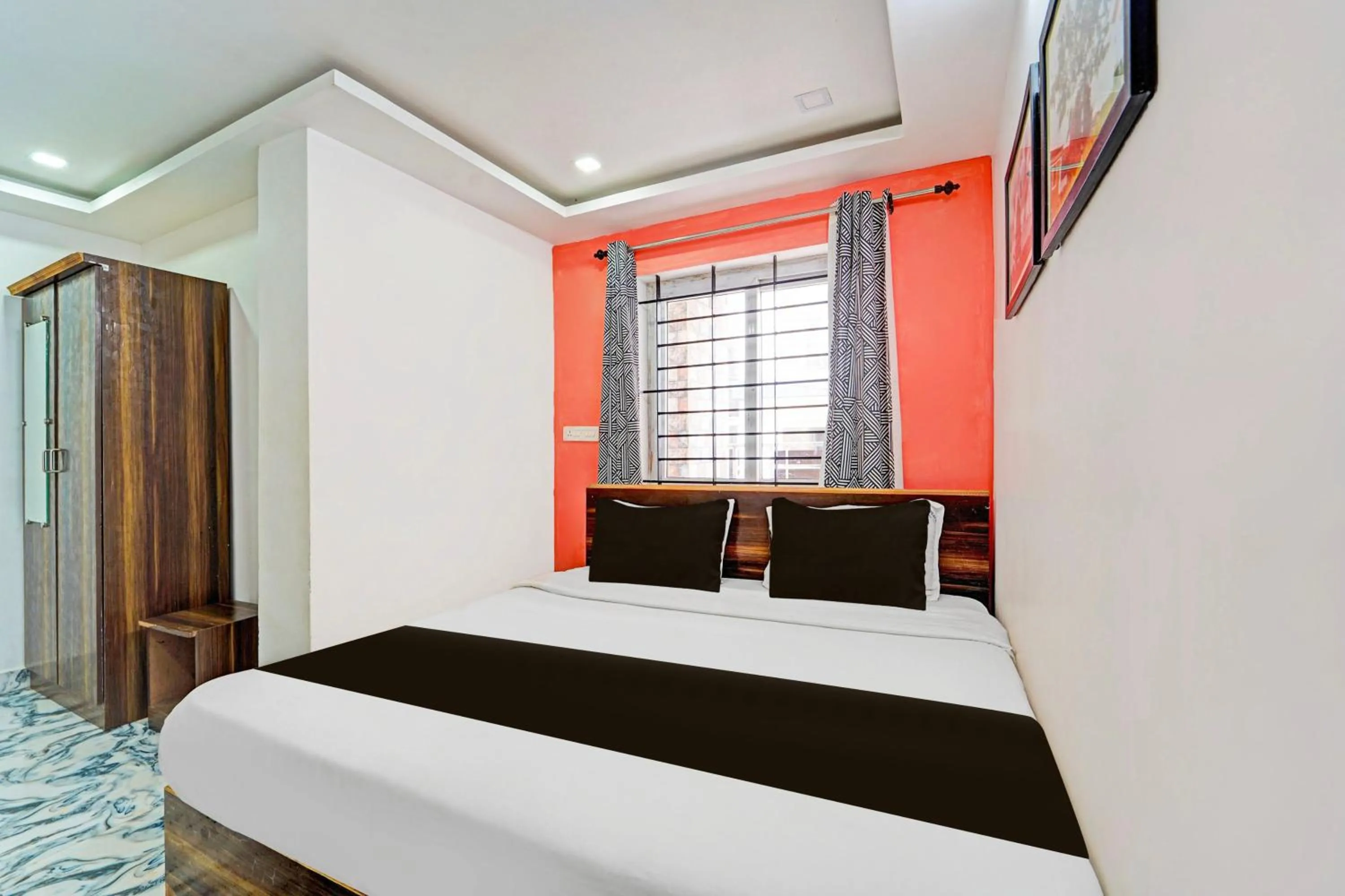 Bedroom, Bed in Super Hotel O Vijaynagar Road Formerly Anmol Peace Stay