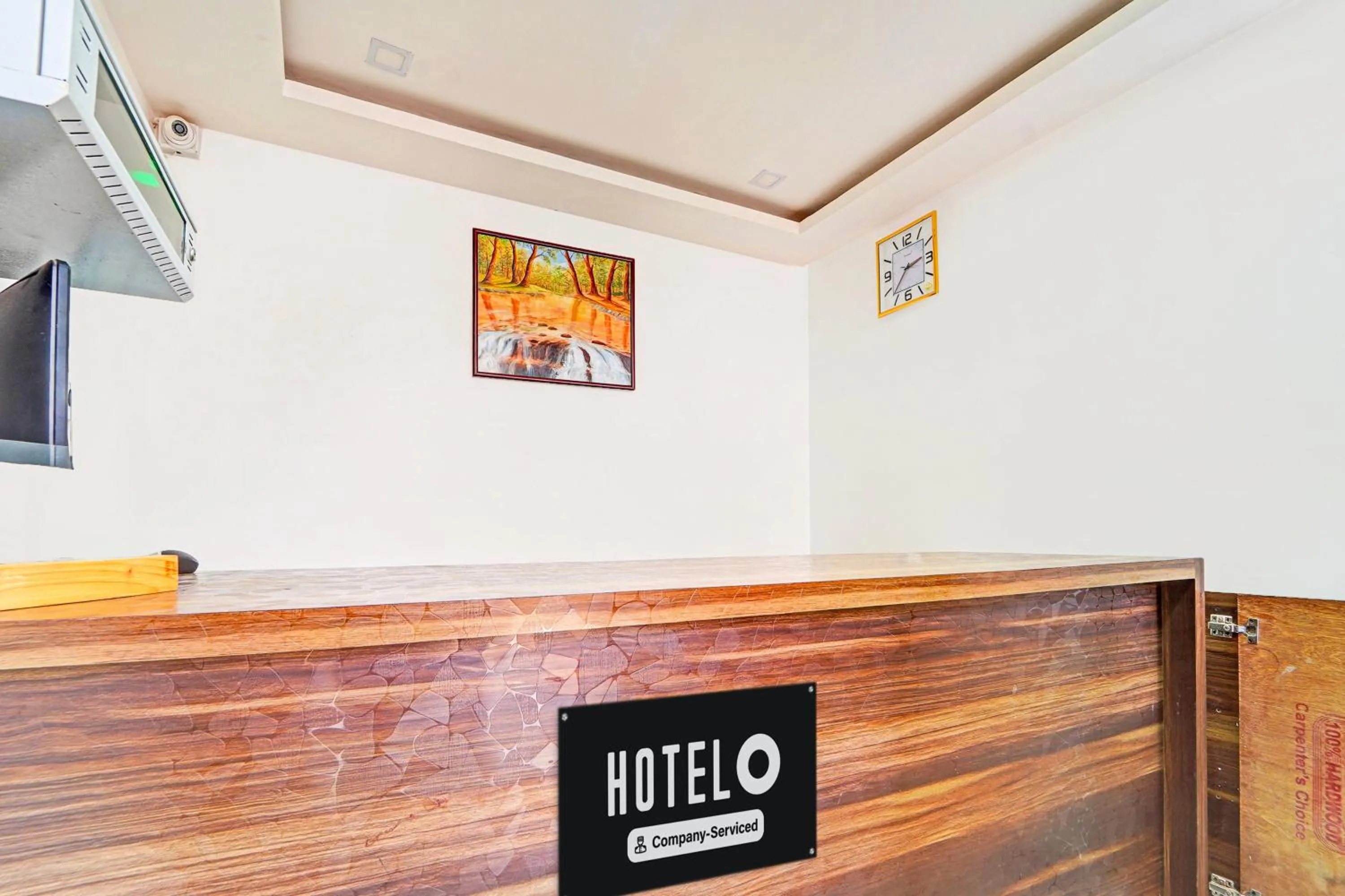 Lobby or reception in Super Hotel O Vijaynagar Road Formerly Anmol Peace Stay