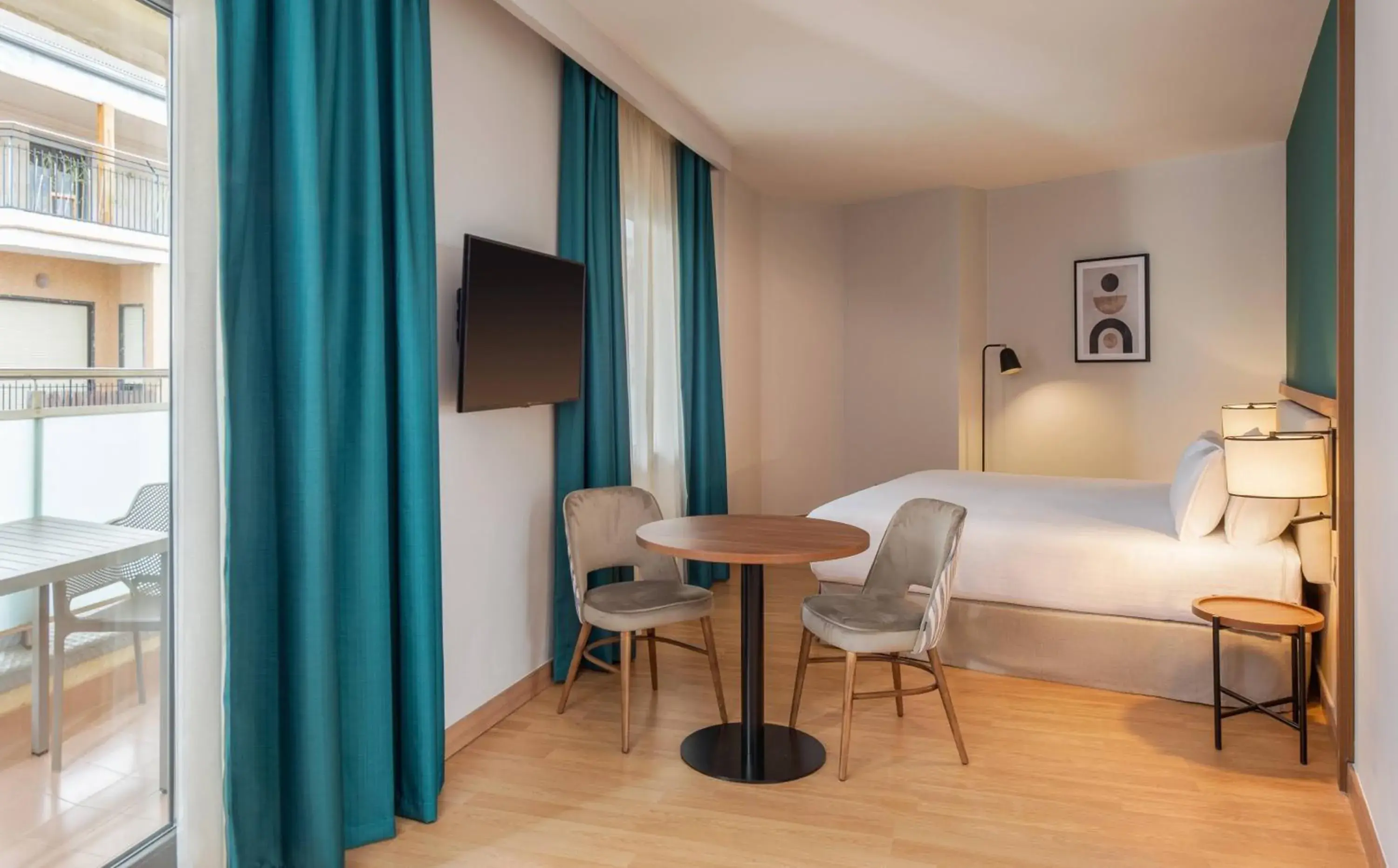 Bed in Hotel Elche Centro Affiliated by Meliá Bed in Hotel Elche Centro Affiliated by Meliá