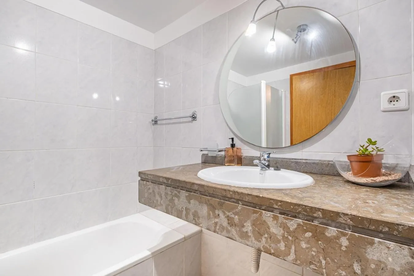 Bellemar Apartment by Homie