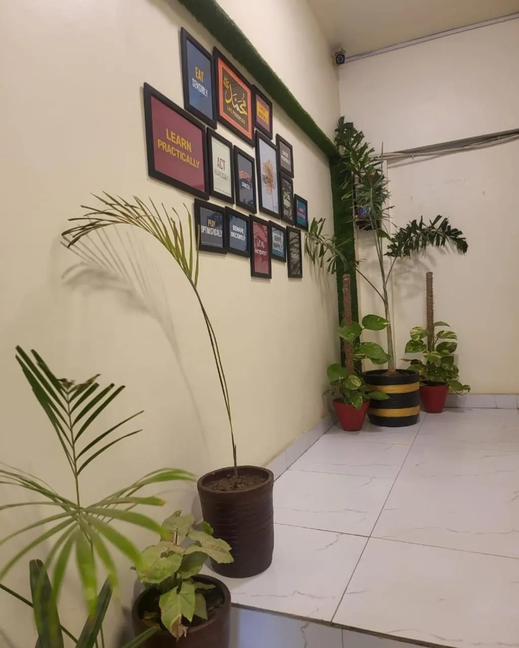 GOHO Rooms 10th Commercial